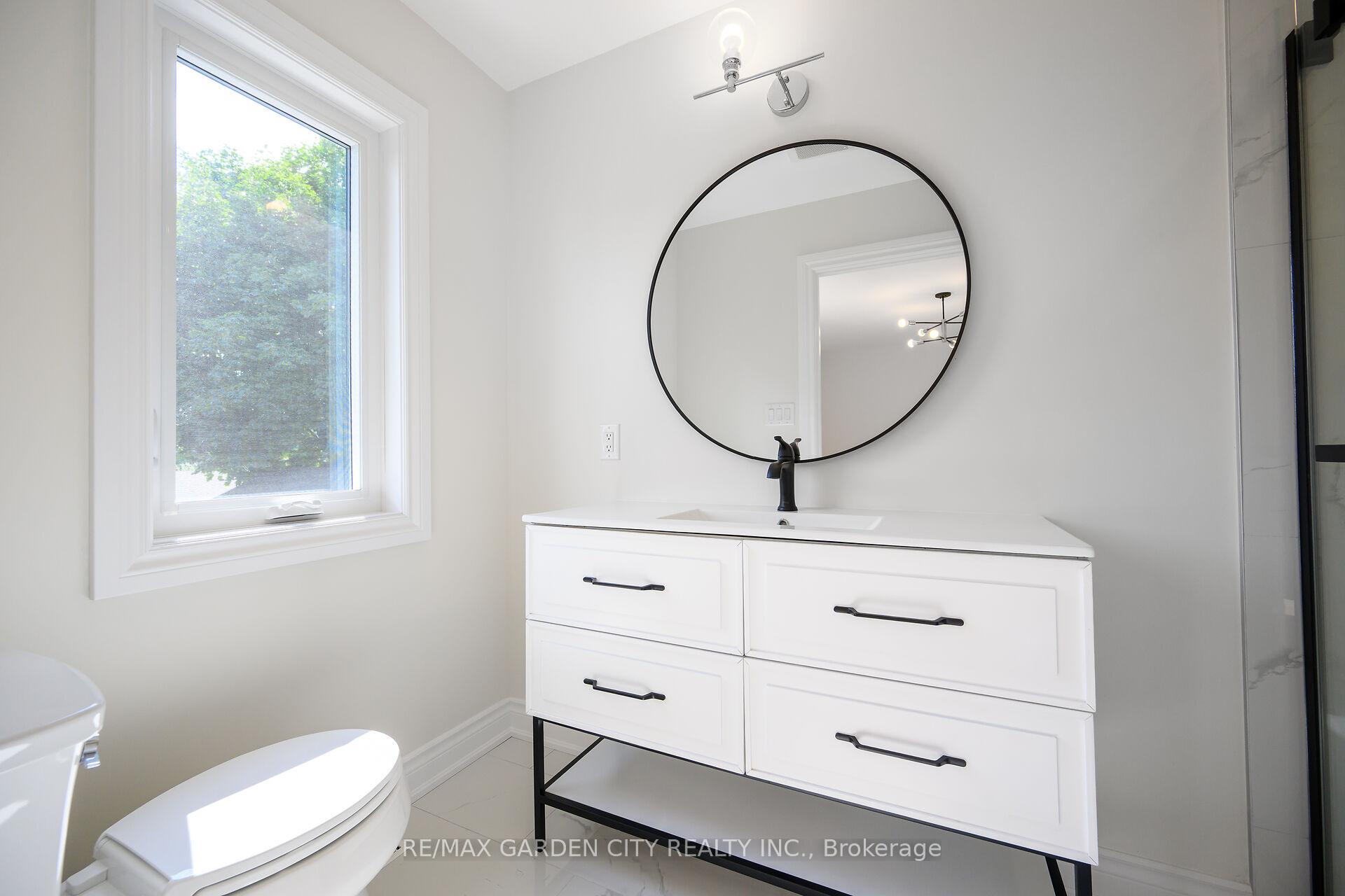 Photo 33 of 14 Marr Avenue, Grimsby, Grimsby Beach — HOMEH