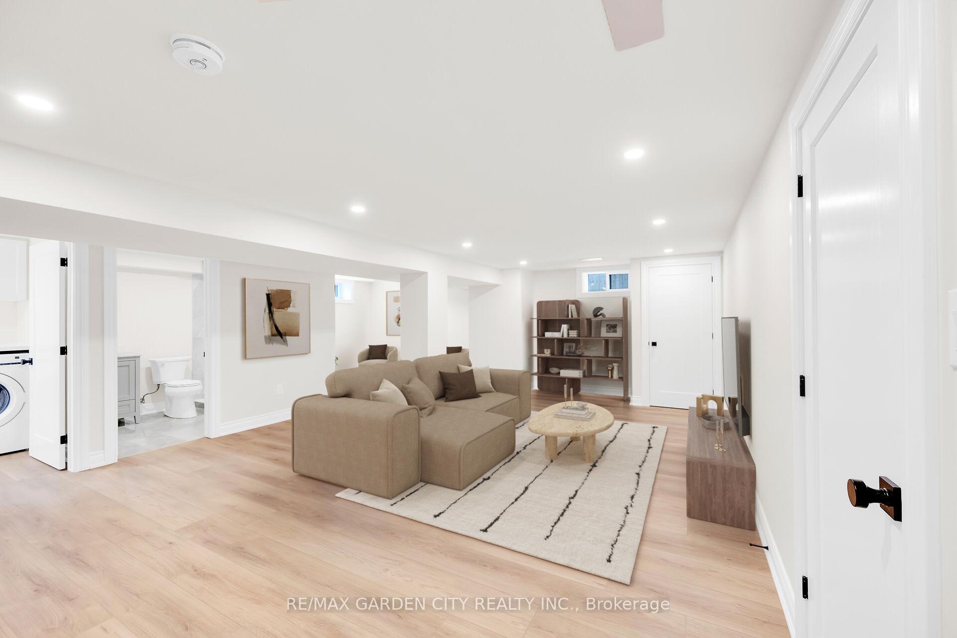 Photo 37 of 14 Marr Avenue, Grimsby, Grimsby Beach — HOMEH