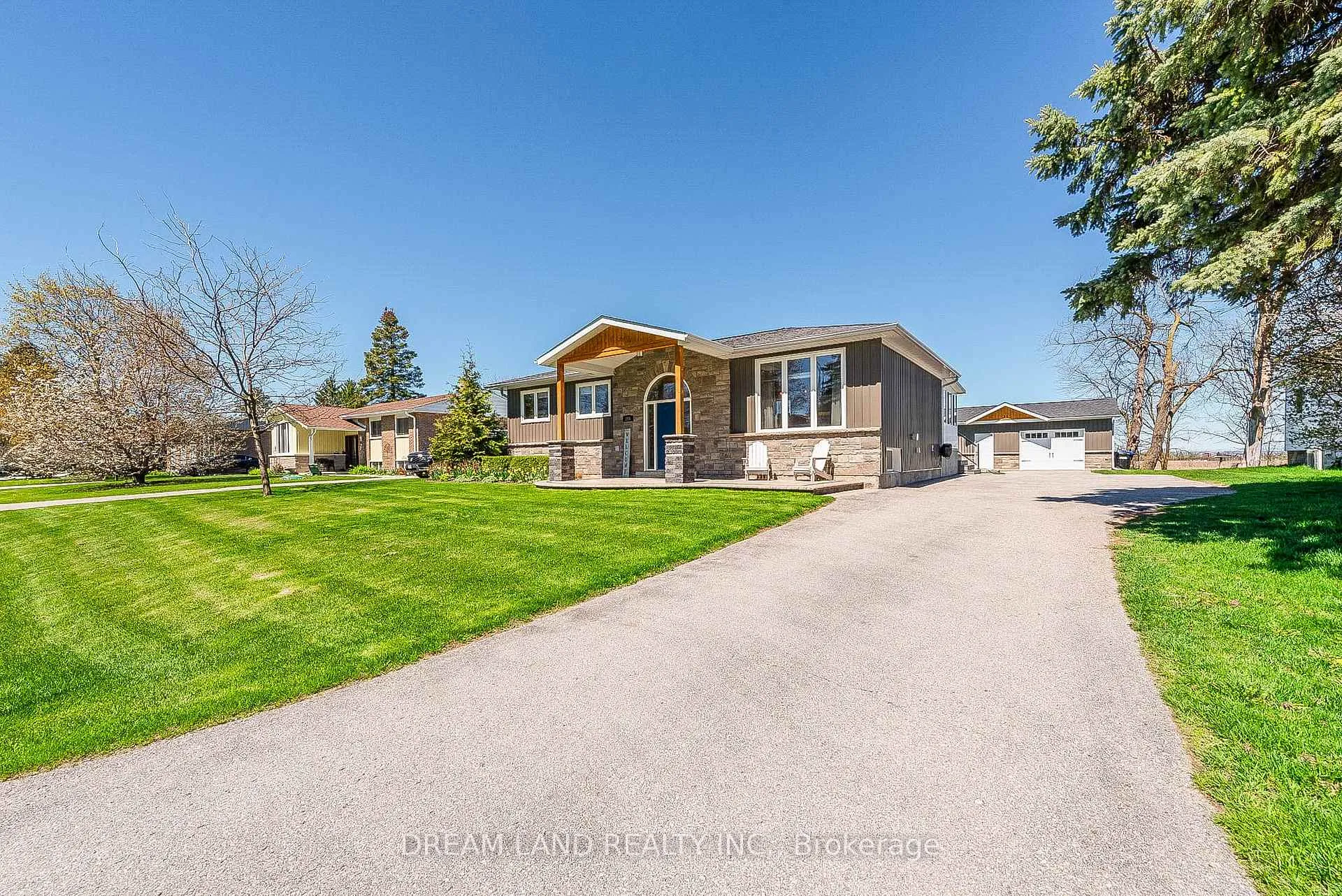 Photo 1 of 269 Nelson Crescent, Innisfil, Stroud — HOMEH
