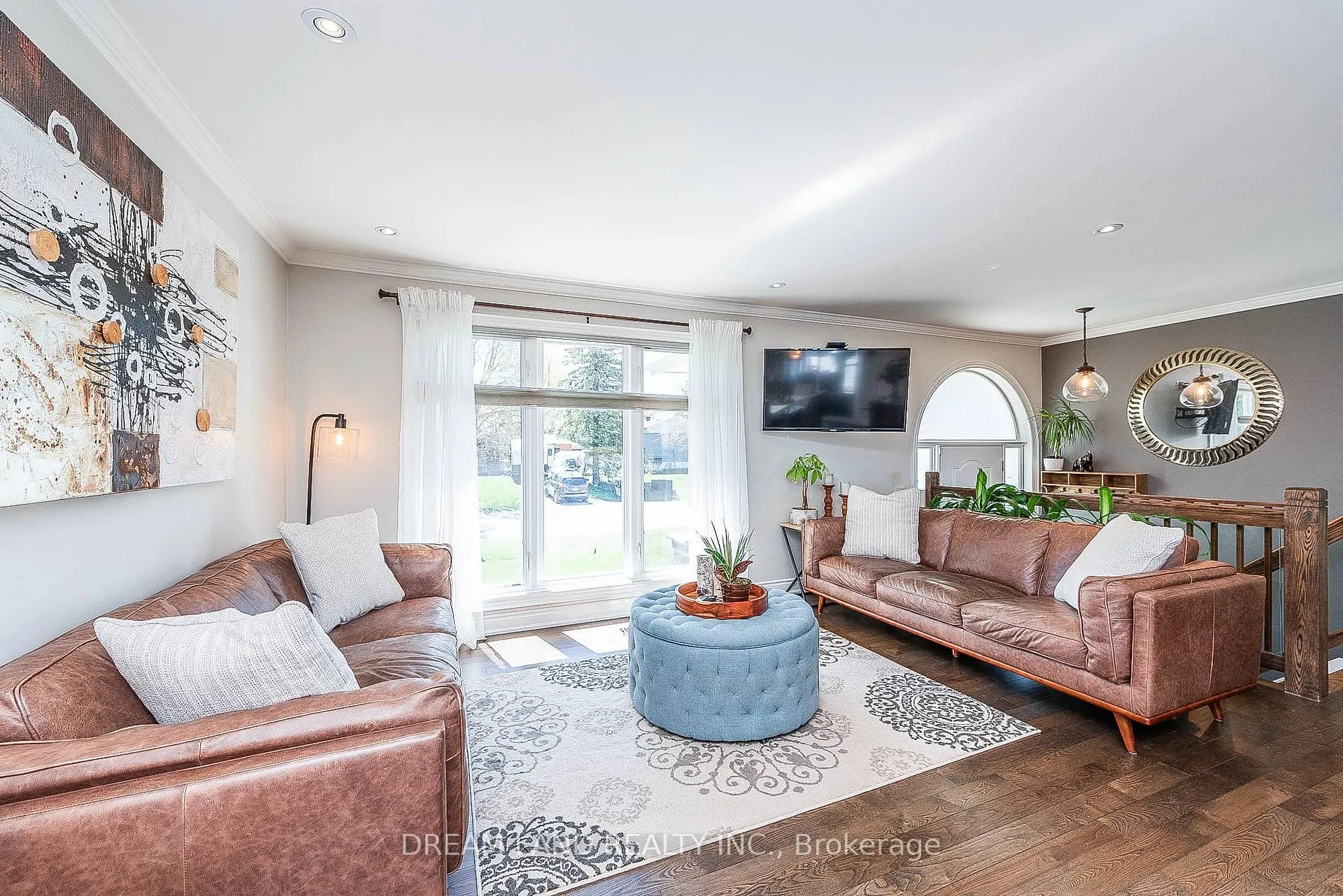 Photo 8 of 269 Nelson Crescent, Innisfil, Stroud — HOMEH