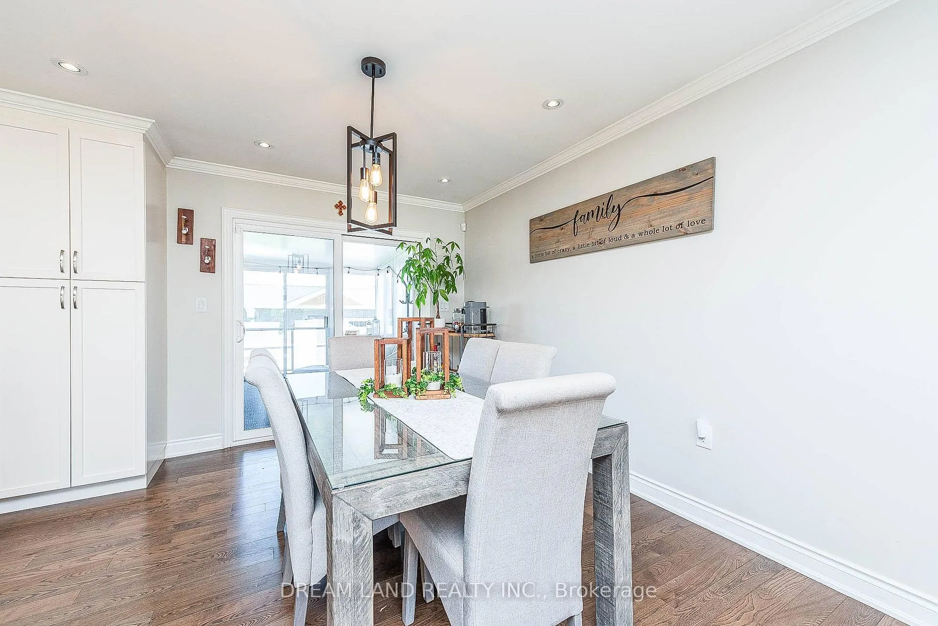 Photo 10 of 269 Nelson Crescent, Innisfil, Stroud — HOMEH