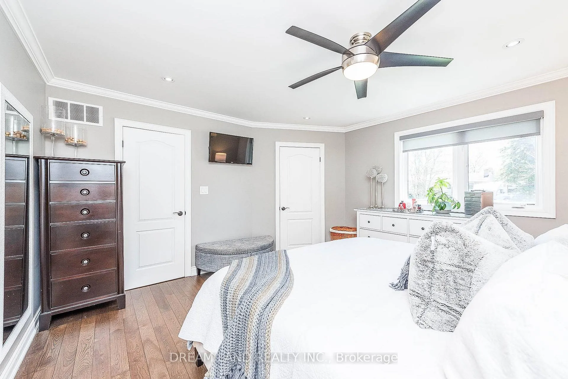 Photo 22 of 269 Nelson Crescent, Innisfil, Stroud — HOMEH
