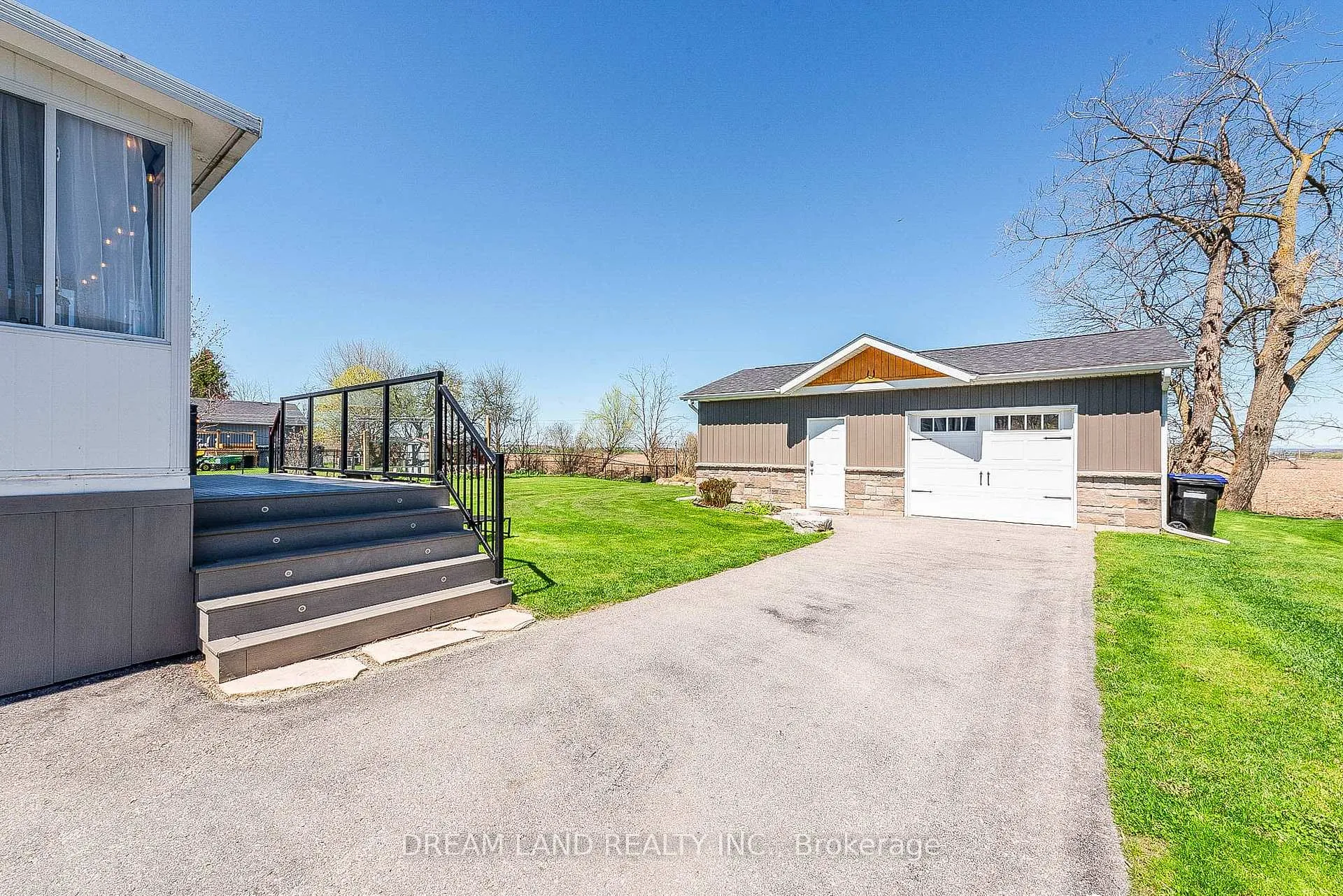 Photo 36 of 269 Nelson Crescent, Innisfil, Stroud — HOMEH