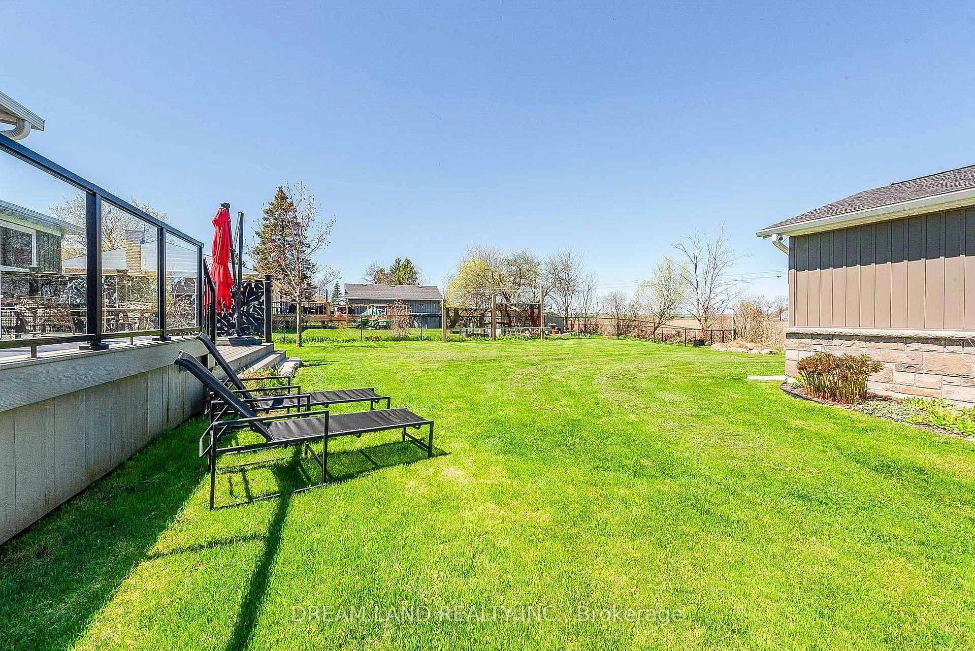 Photo 37 of 269 Nelson Crescent, Innisfil, Stroud — HOMEH