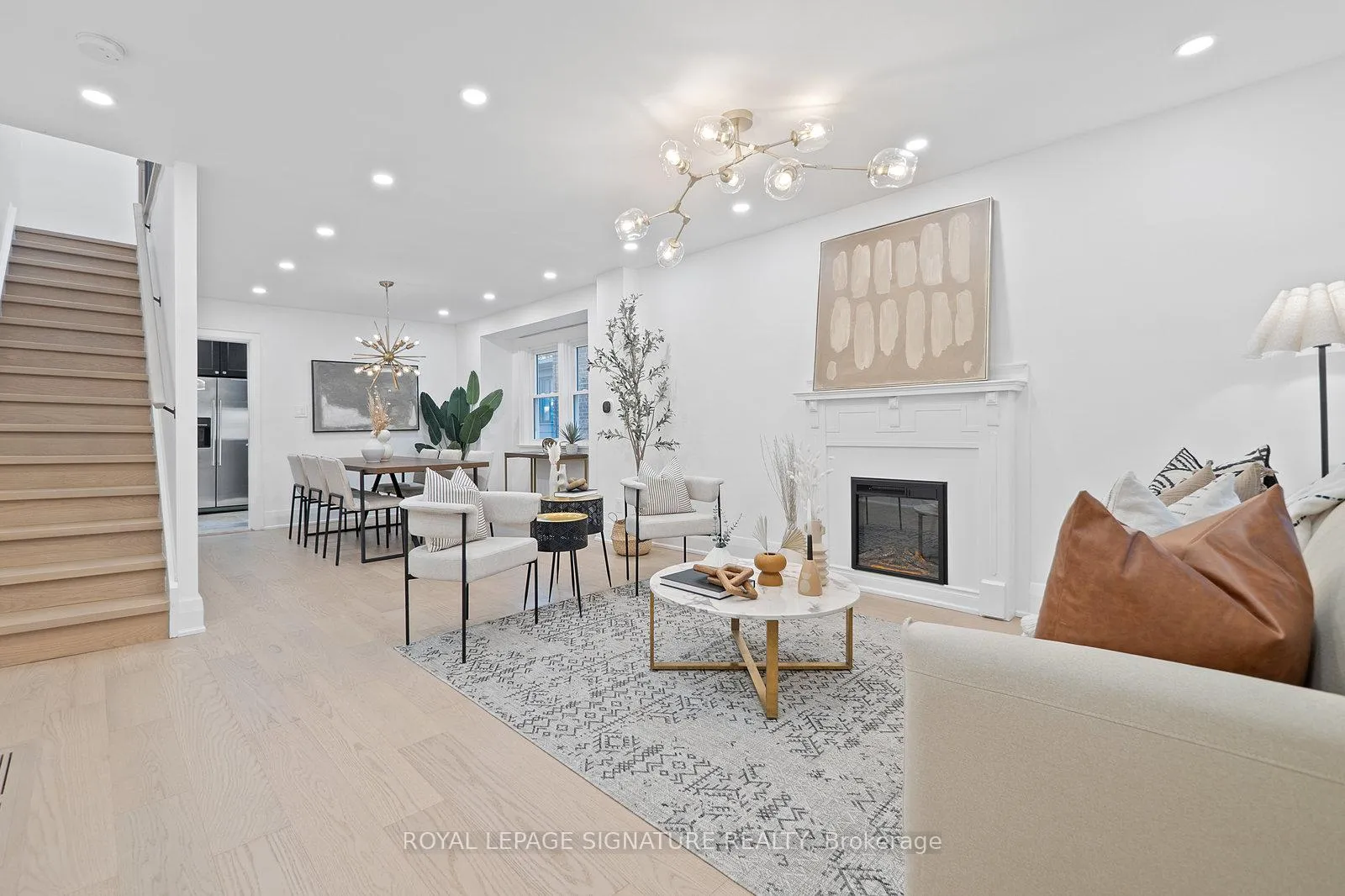 Photo 7 of 21 Glengarry Avenue, Toronto, Lawrence Park North — HOMEH