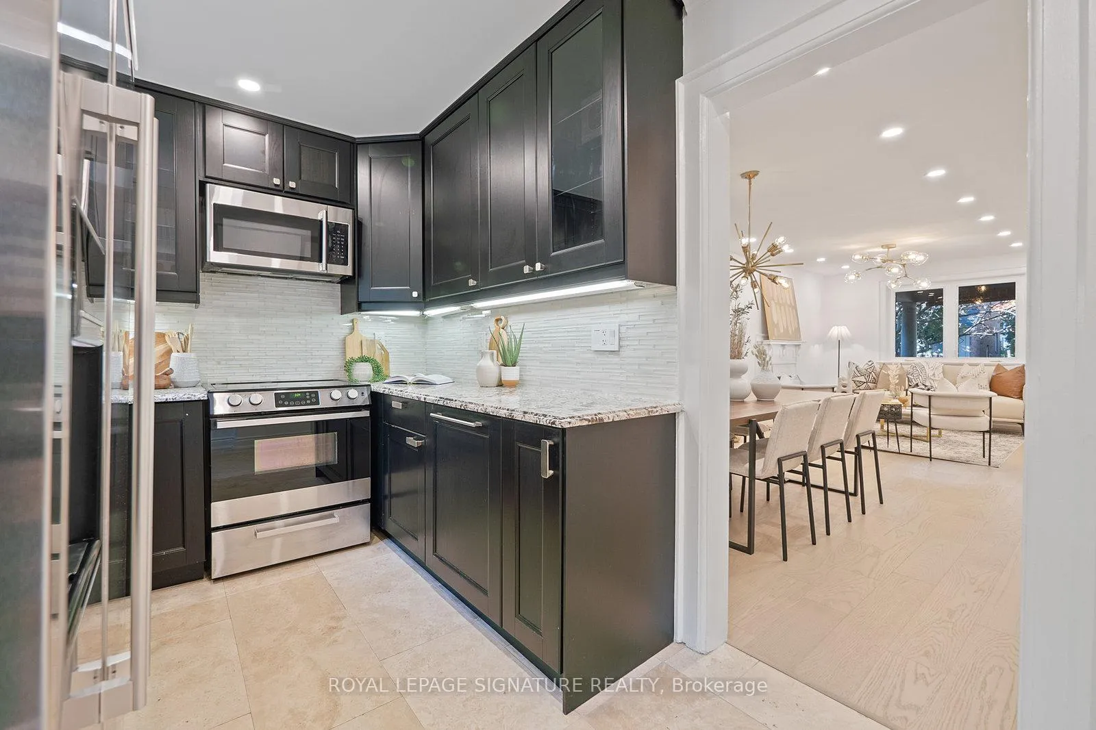Photo 15 of 21 Glengarry Avenue, Toronto, Lawrence Park North — HOMEH