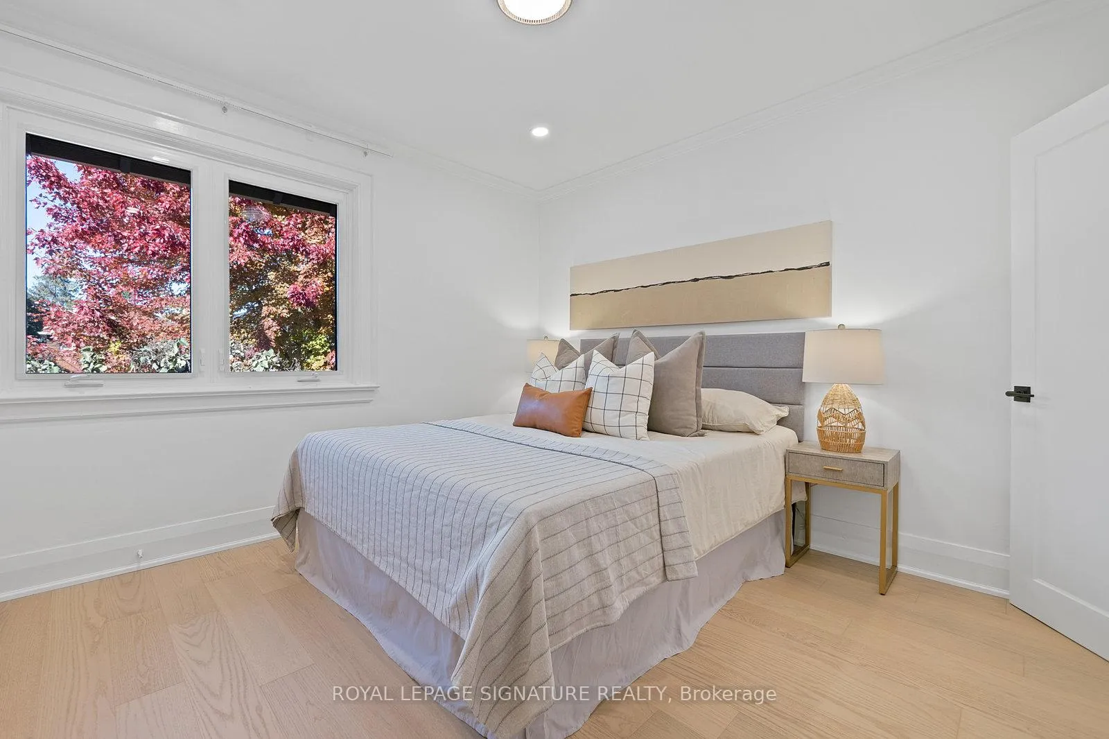 Photo 19 of 21 Glengarry Avenue, Toronto, Lawrence Park North — HOMEH