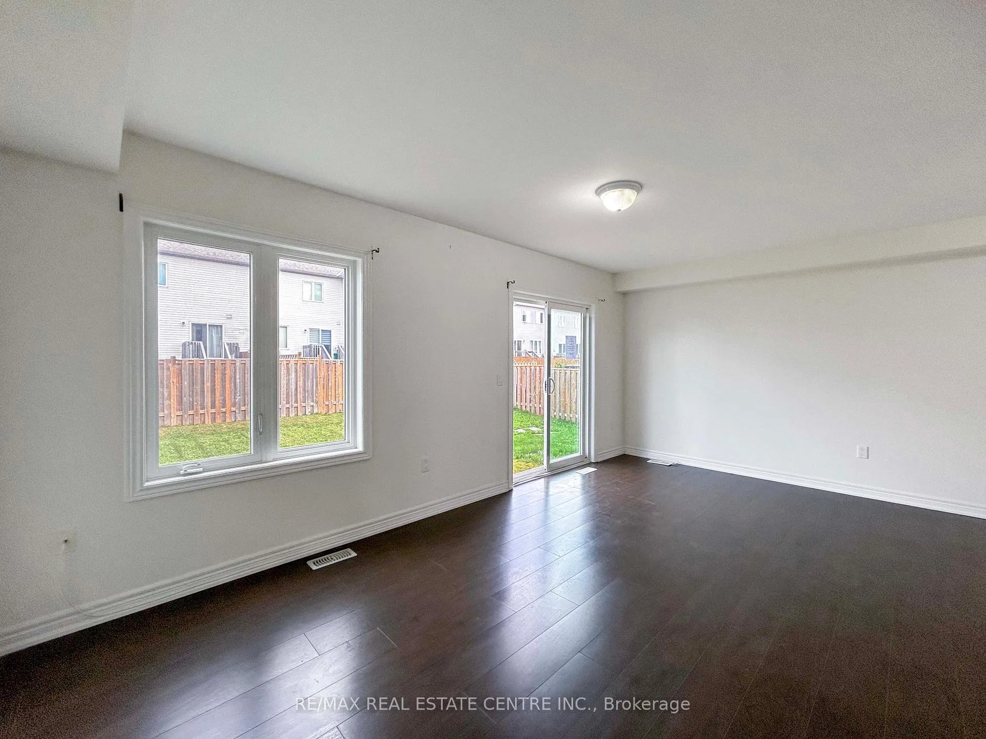 Photo 10 of 840 Cook Crescent, Shelburne — HOMEH