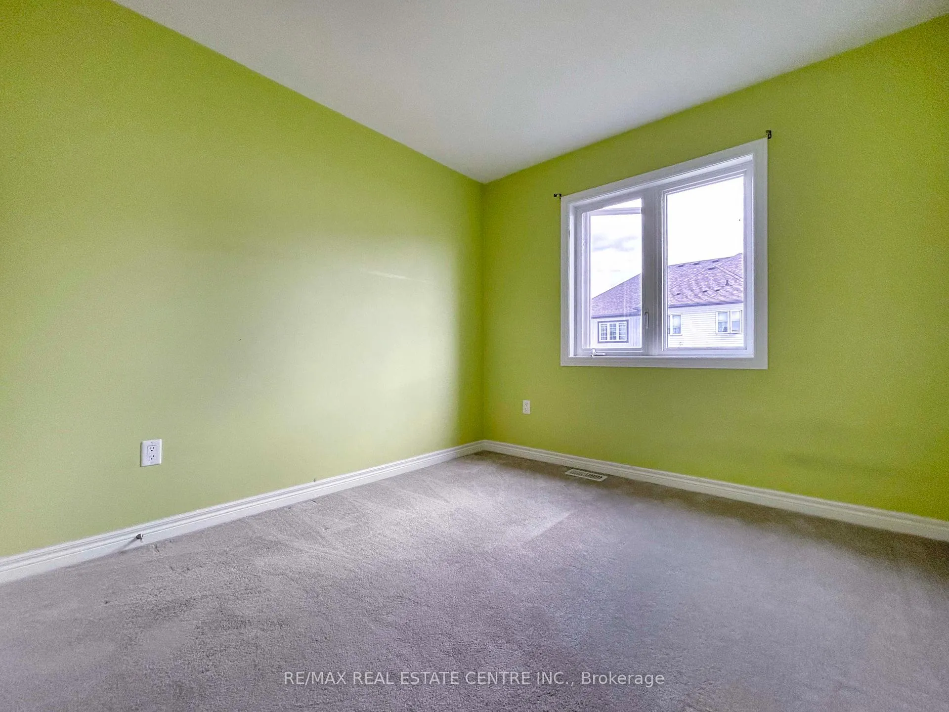 Photo 22 of 840 Cook Crescent, Shelburne — HOMEH