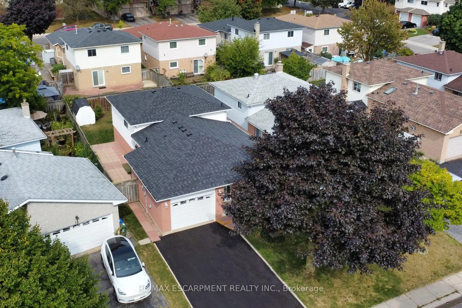 Photo 1 of 15 Broughton Avenue, Hamilton, Broughton — HOMEH