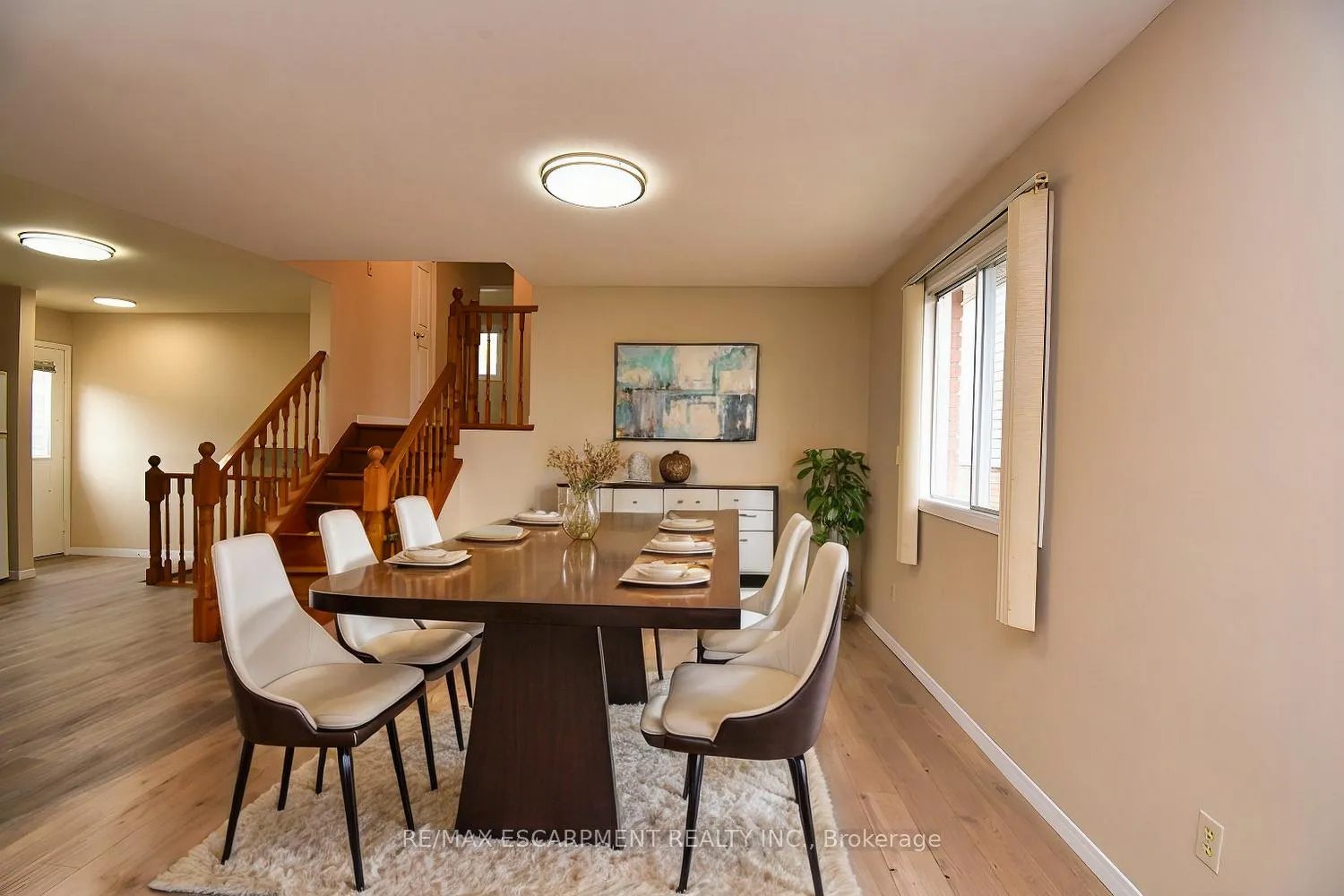 Photo 13 of 15 Broughton Avenue, Hamilton, Broughton — HOMEH