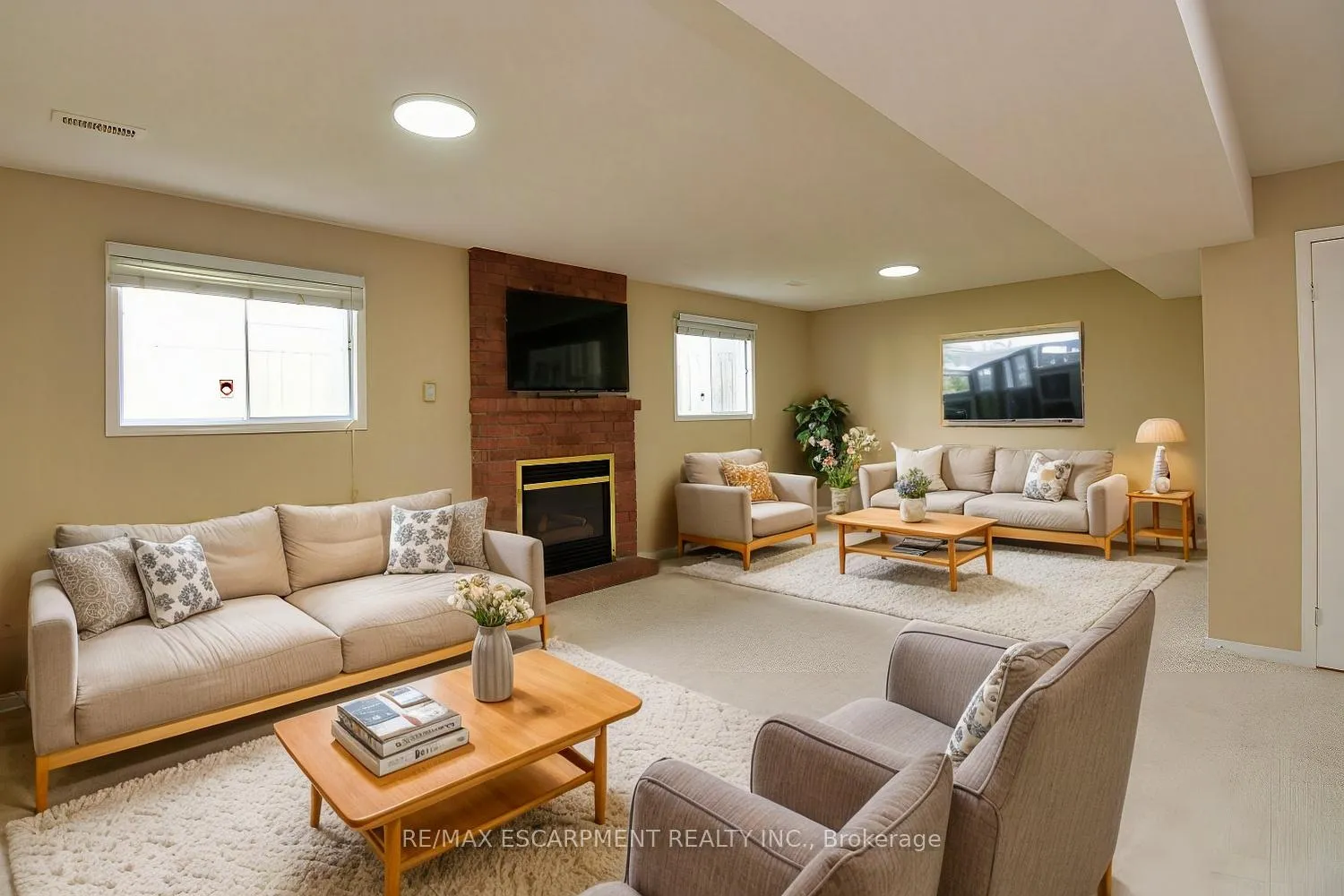 Photo 20 of 15 Broughton Avenue, Hamilton, Broughton — HOMEH