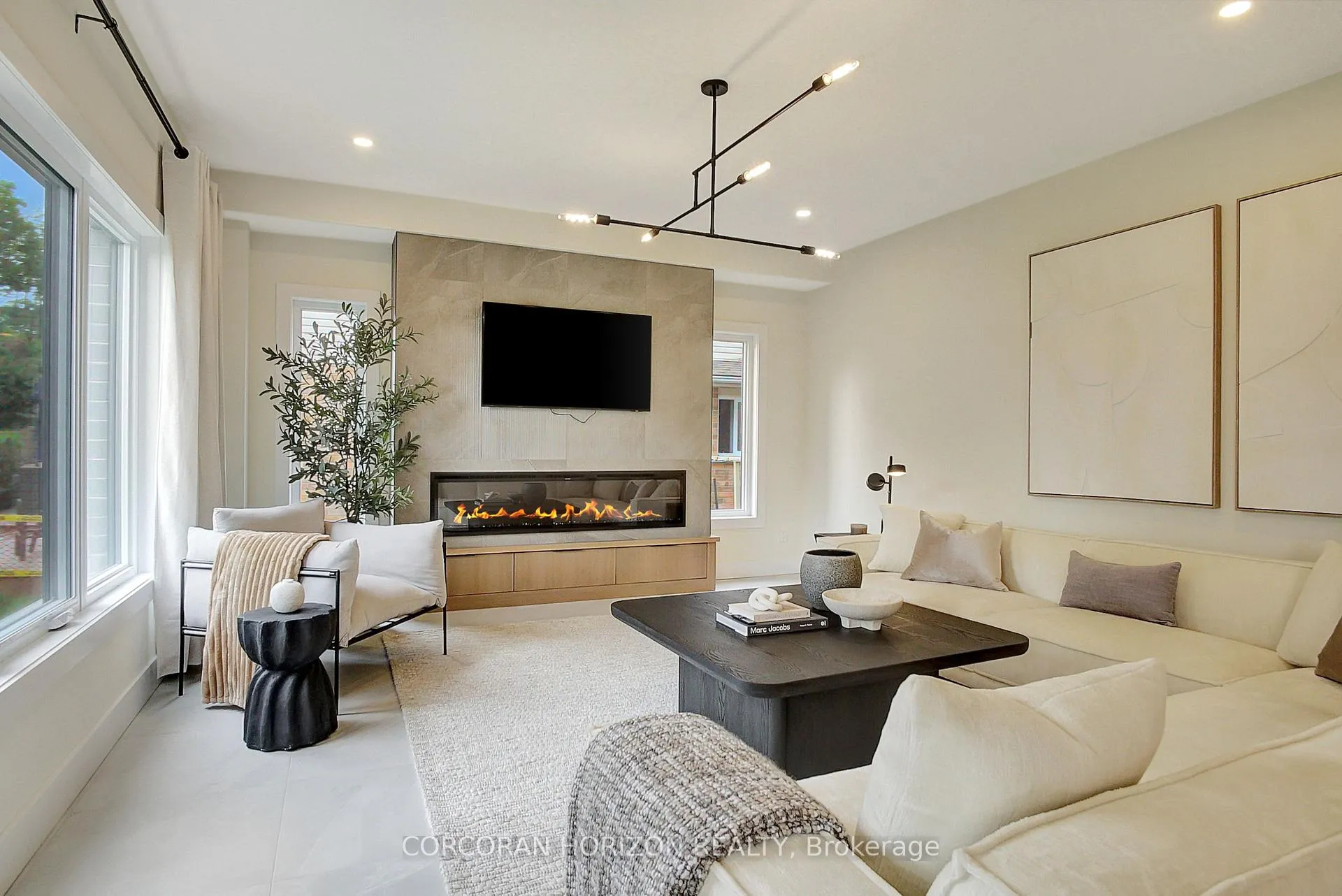 Photo 13 of 87 Dunnigan Drive, Kitchener — HOMEH