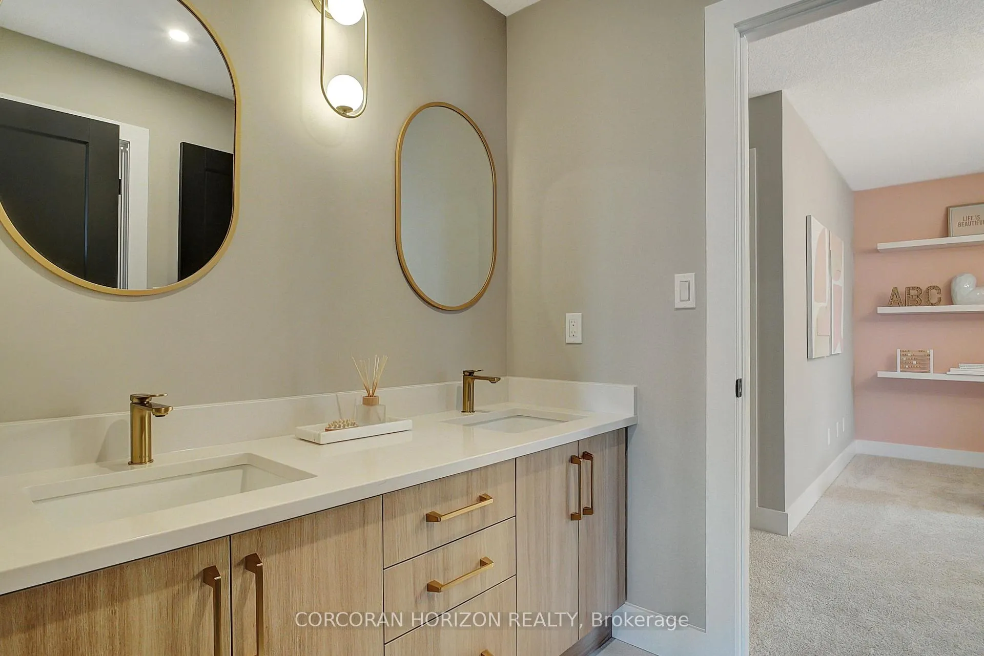Photo 24 of 87 Dunnigan Drive, Kitchener — HOMEH
