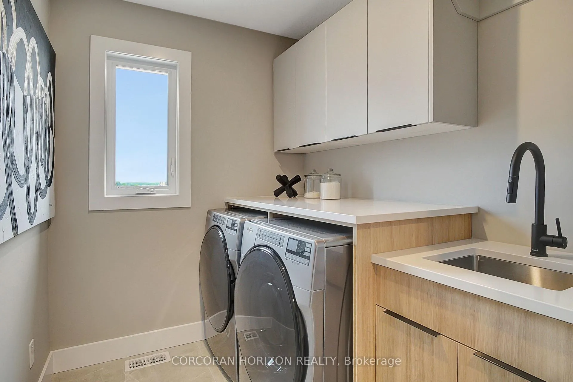 Photo 28 of 87 Dunnigan Drive, Kitchener — HOMEH
