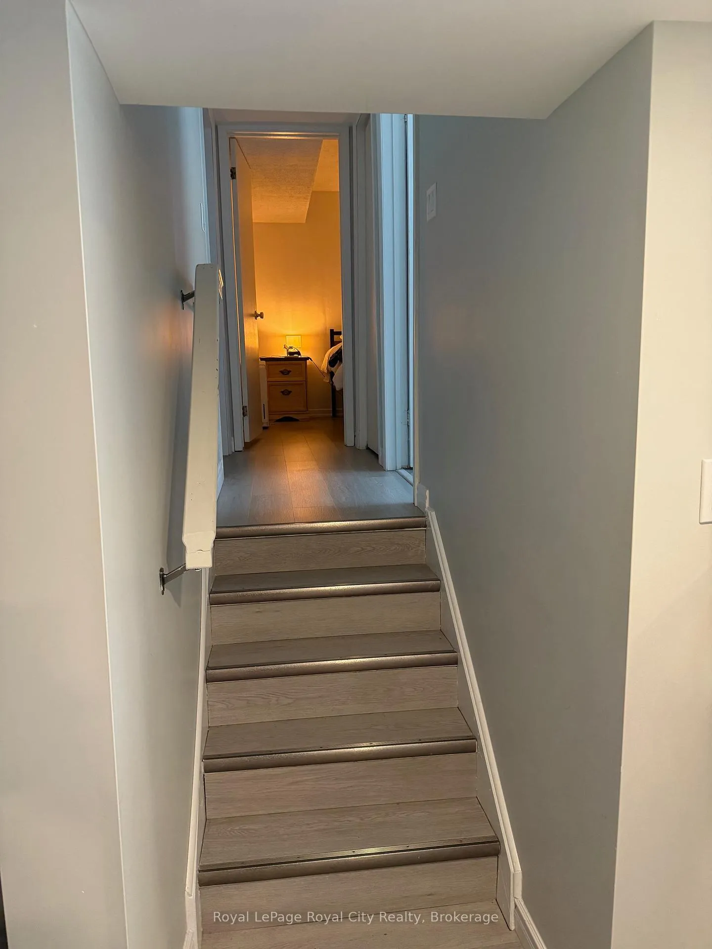 Photo 31 of Unit B, 30 Glenbrook Drive, Guelph, Victoria North — HOMEH