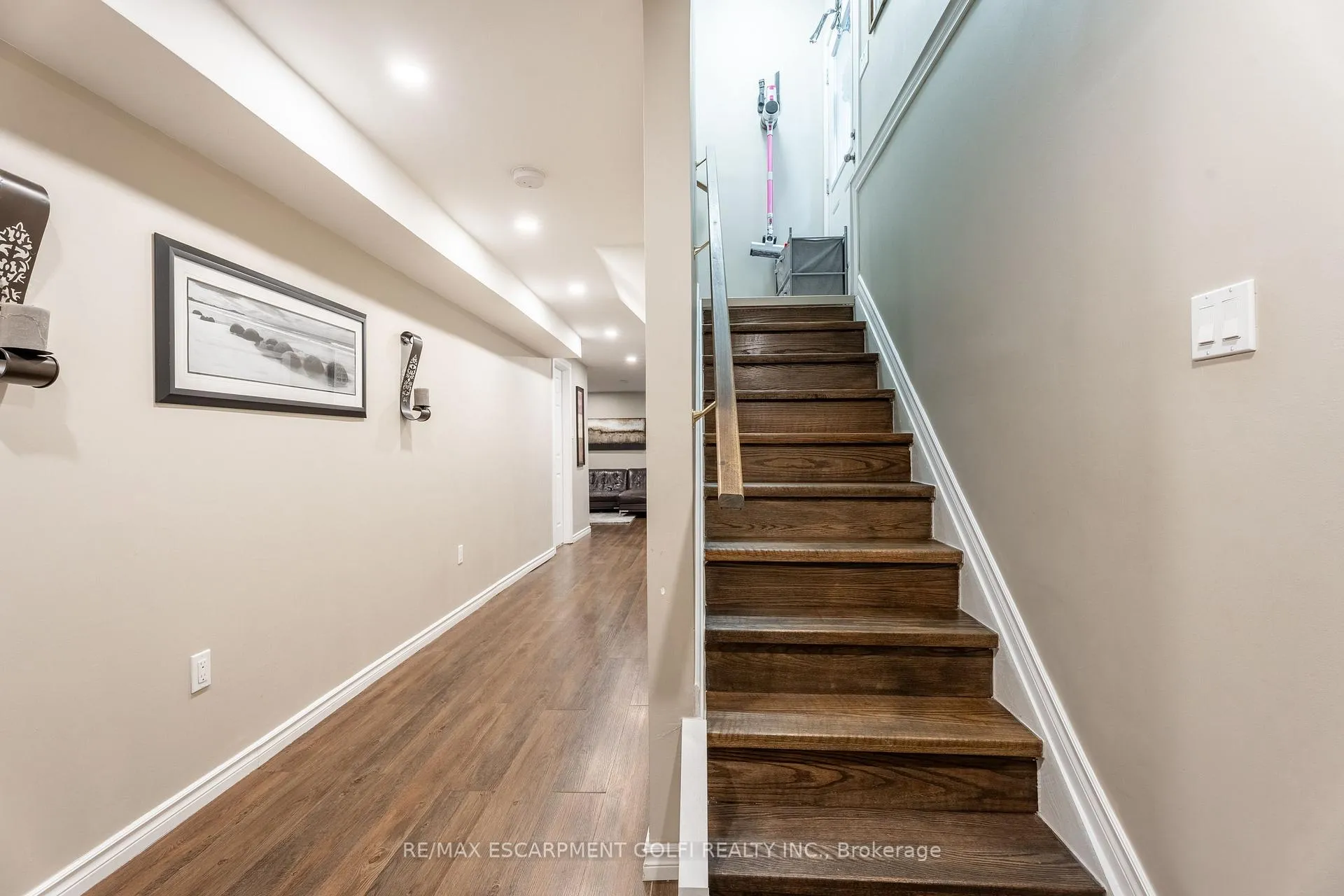 Photo 27 of 49 Desoto Drive, Hamilton, Jerome — HOMEH