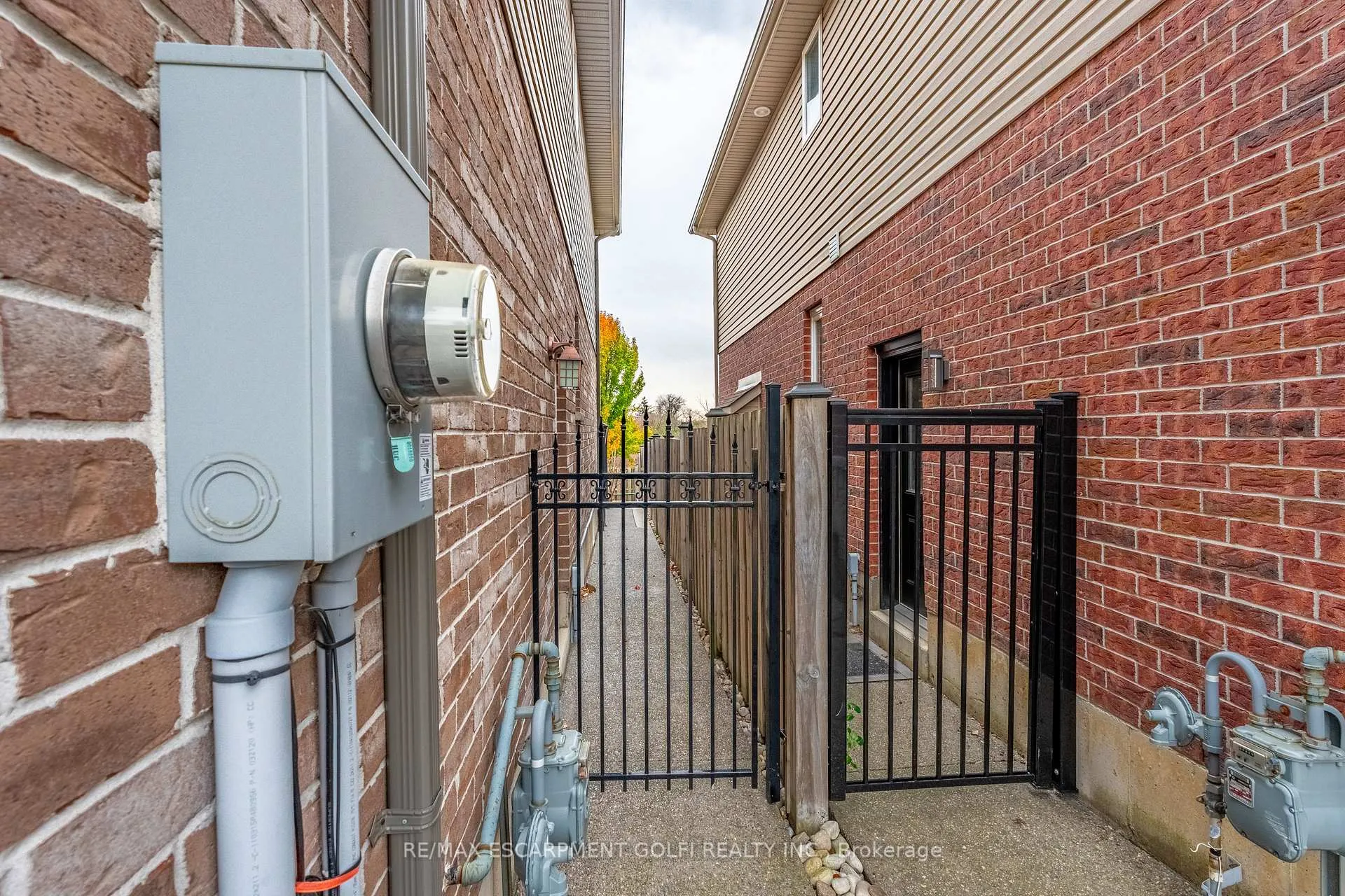 Photo 34 of 49 Desoto Drive, Hamilton, Jerome — HOMEH