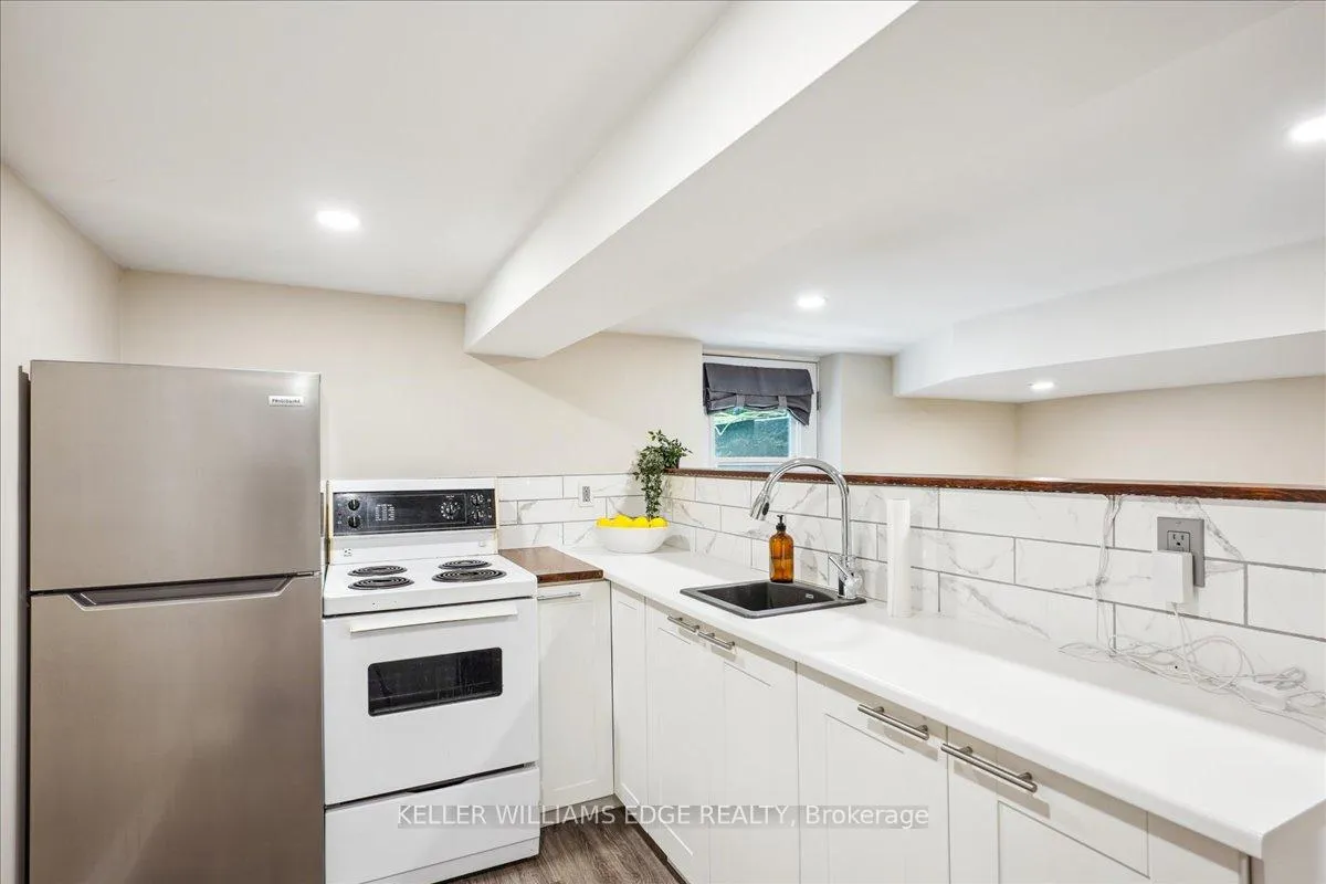 Photo 29 of 10 Huntley Street, Hamilton, Gibson — HOMEH