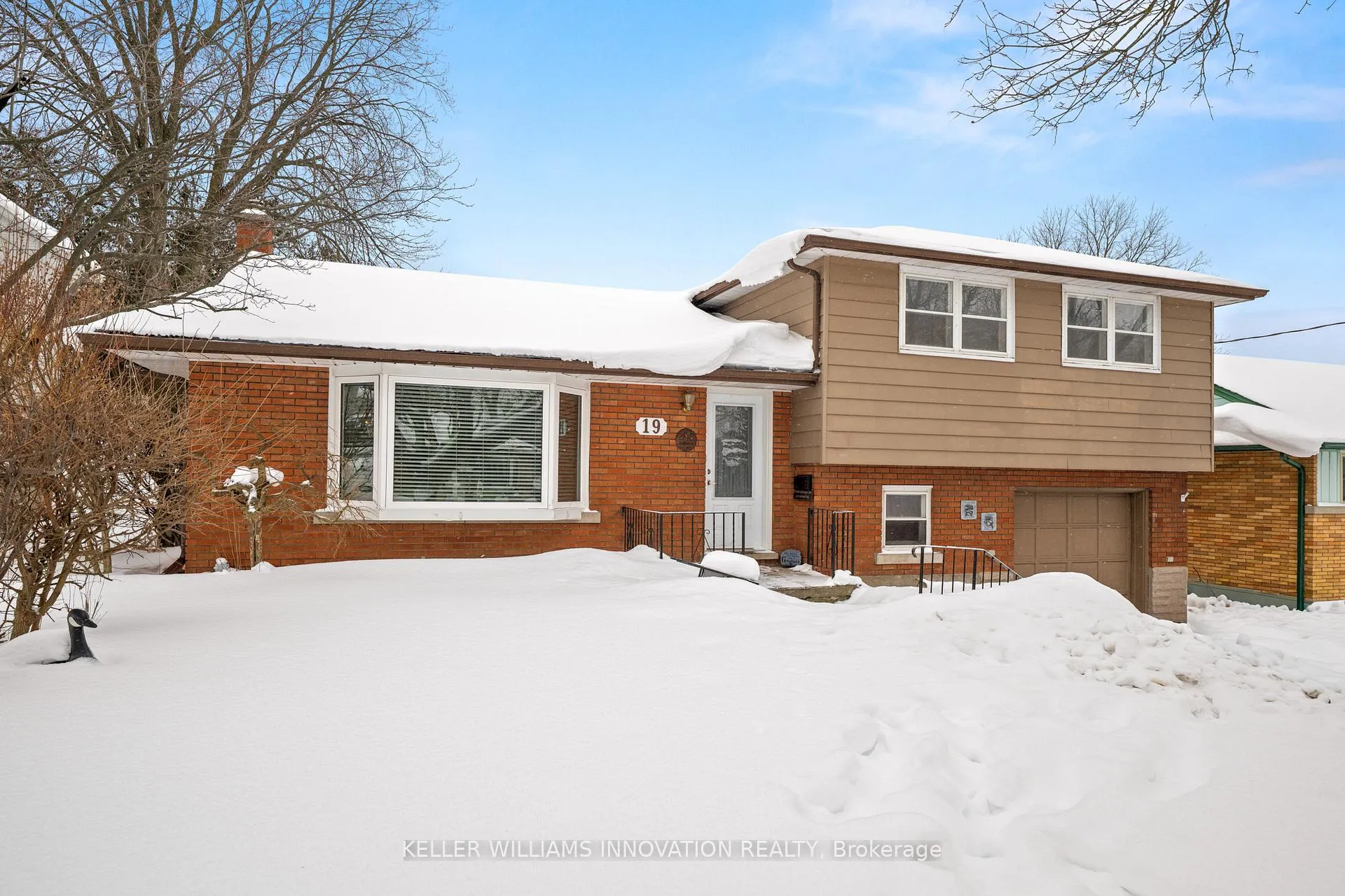 Photo 2 of 19 Perkell Place, Kitchener — HOMEH