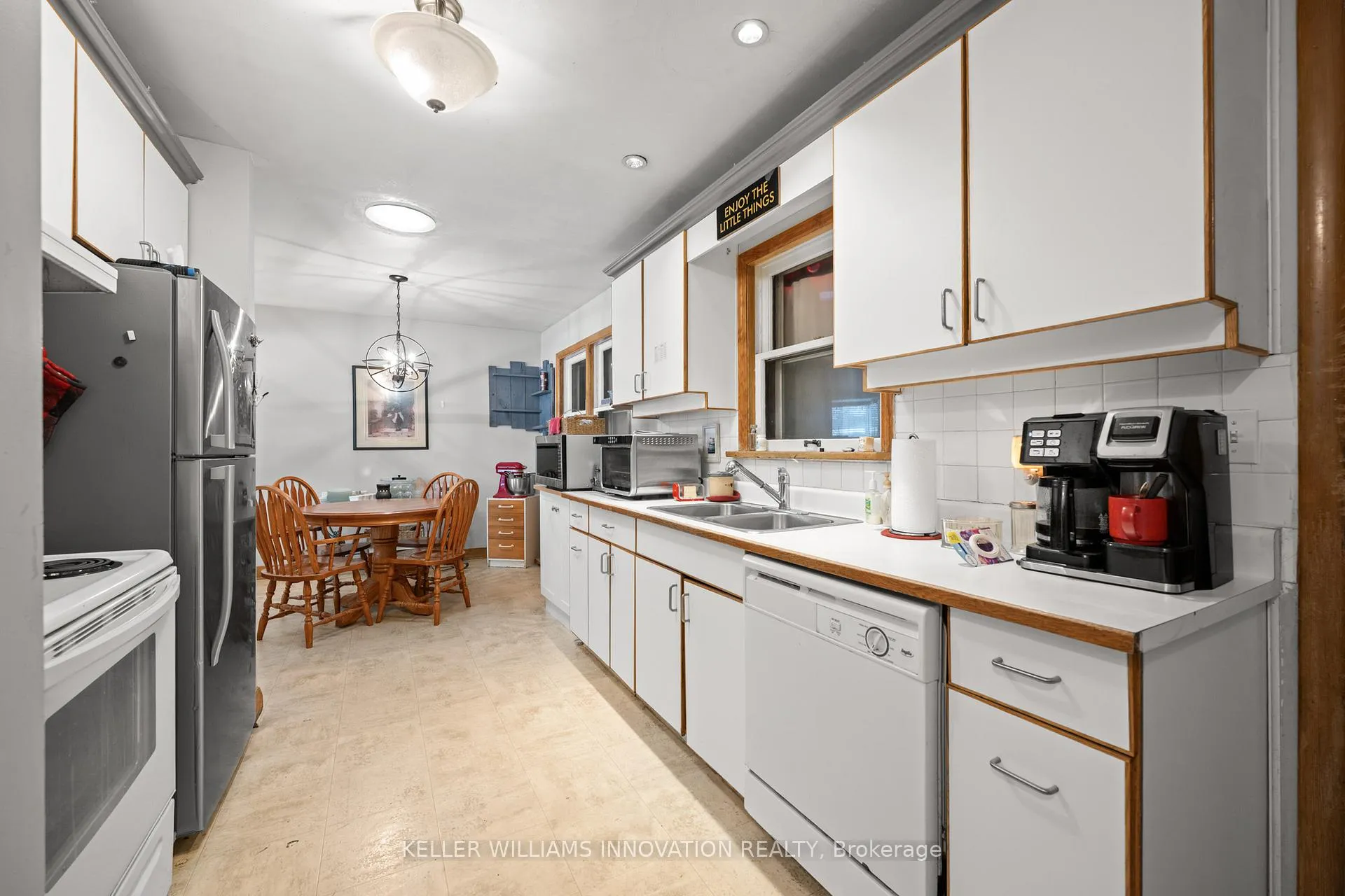 Photo 9 of 19 Perkell Place, Kitchener — HOMEH