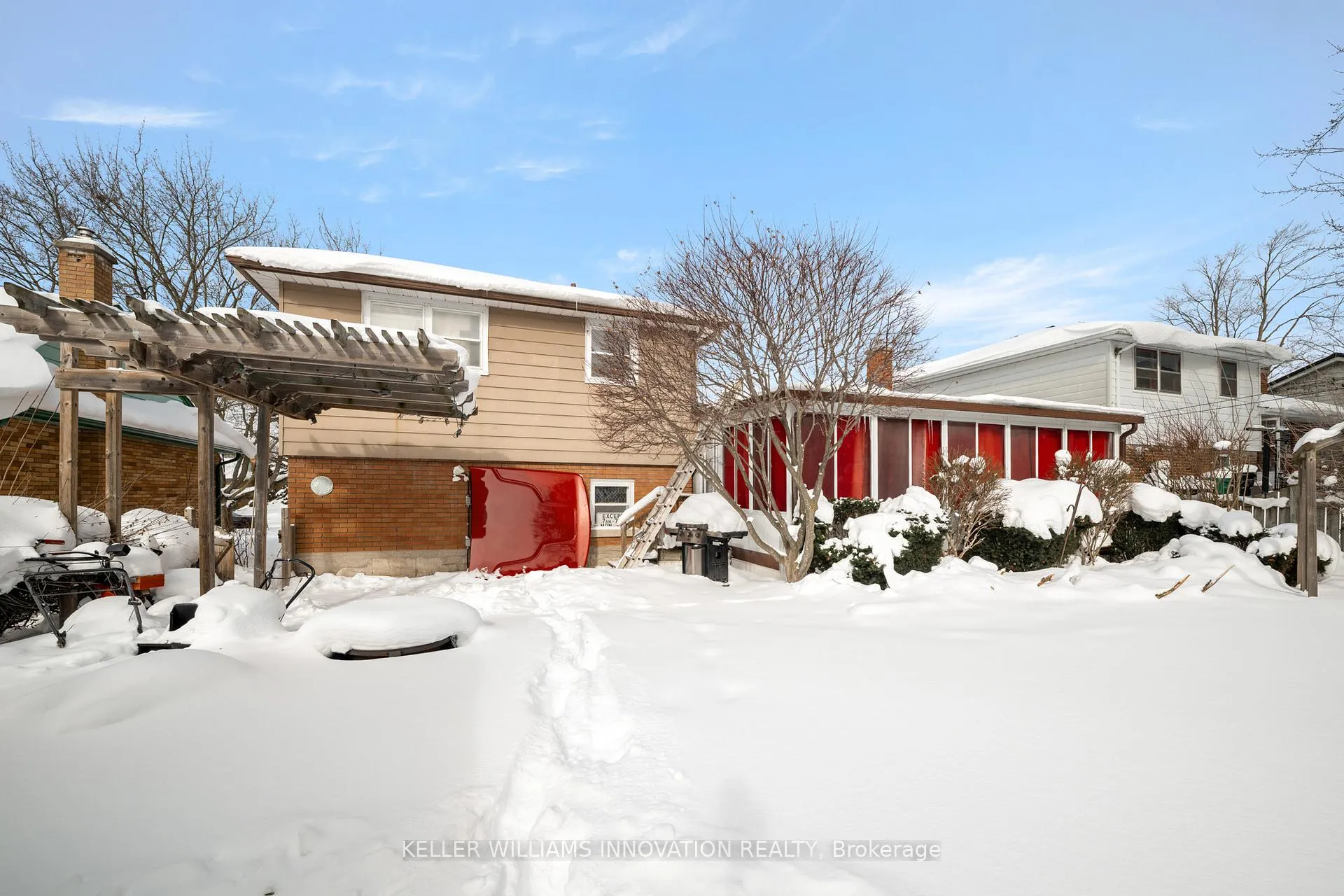 Photo 23 of 19 Perkell Place, Kitchener — HOMEH