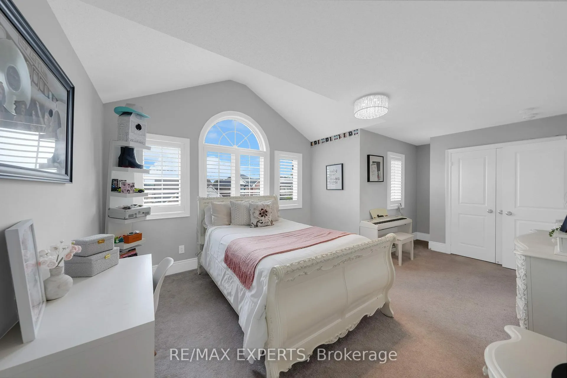 Photo 32 of 36 Walls Crescent, New Tecumseth, Tottenham — HOMEH