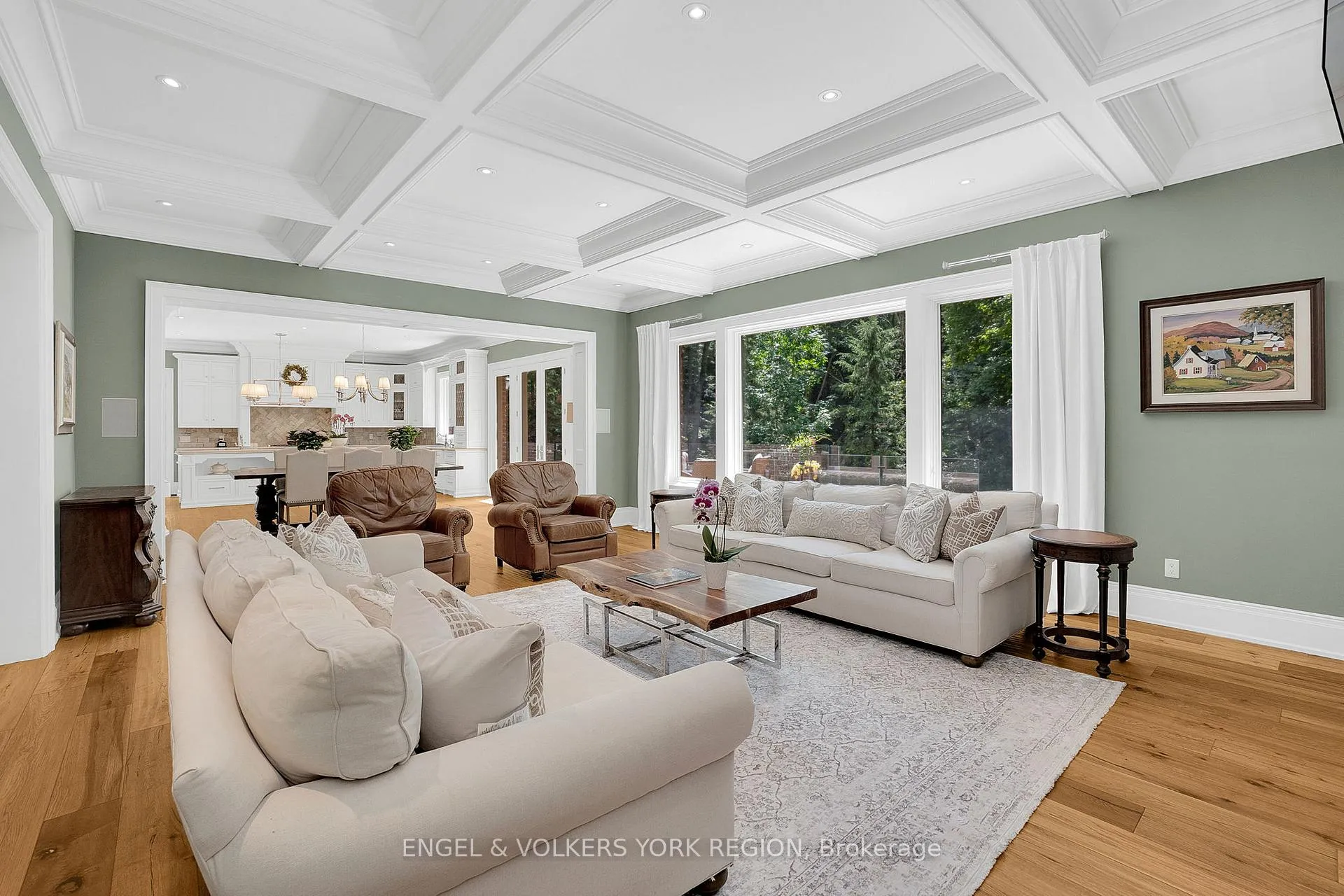 Photo 12 of 170 Kingscross Drive, King, King City — HOMEH