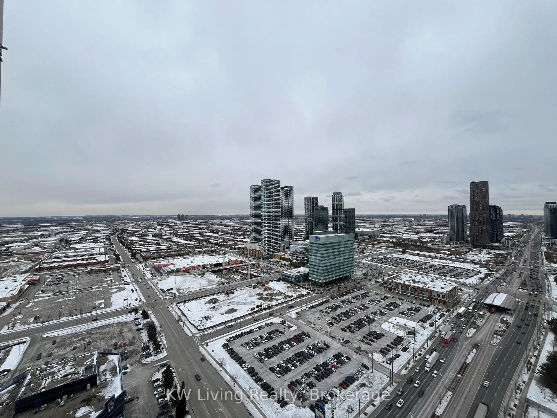 Photo 8 of Unit 3705, 8 Interchange Way, Vaughan, Vaughan Corporate Centre — HOMEH