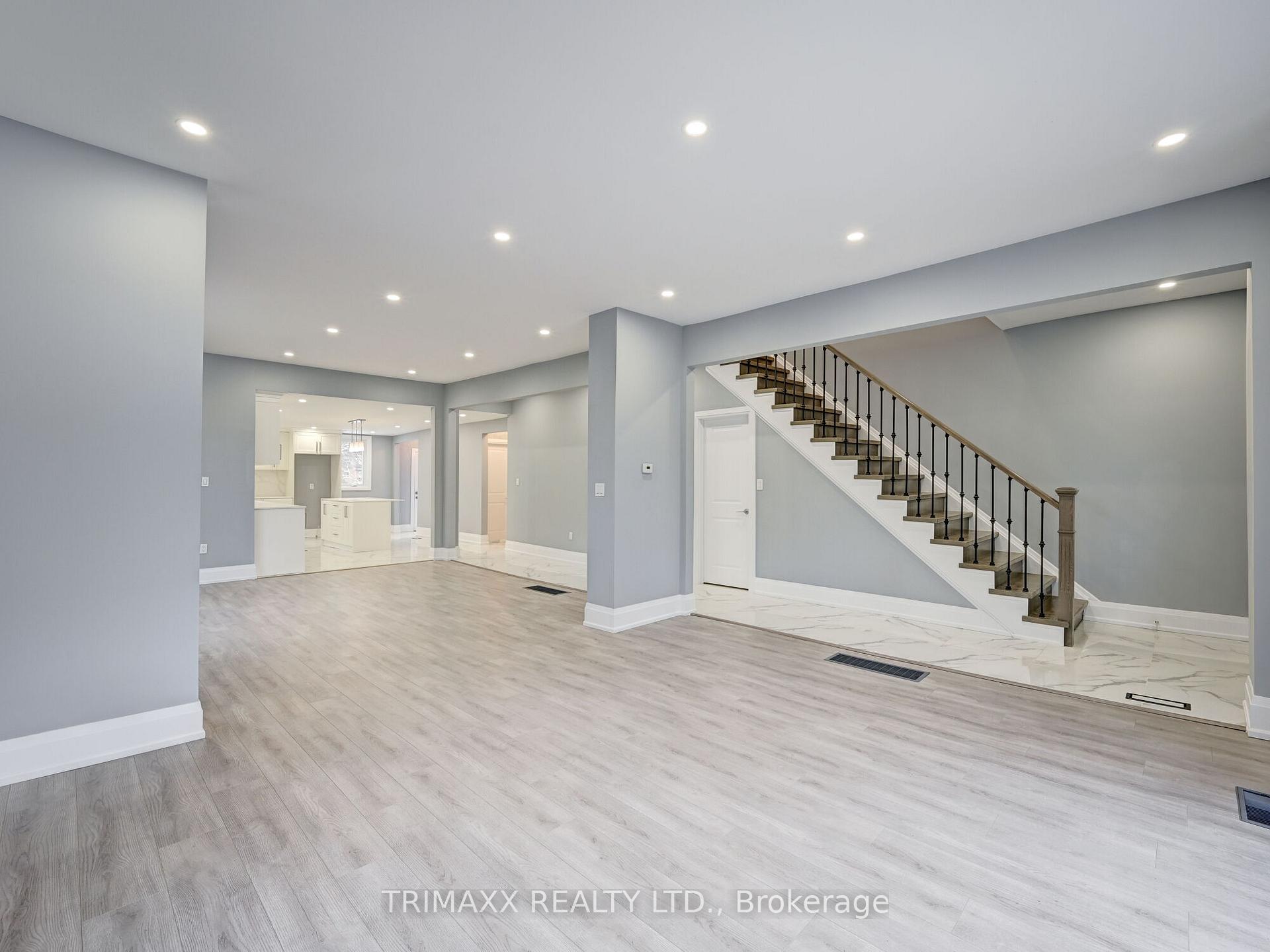 Photo 7 of 78 Livingston Avenue, Grimsby, Grimsby West — HOMEH