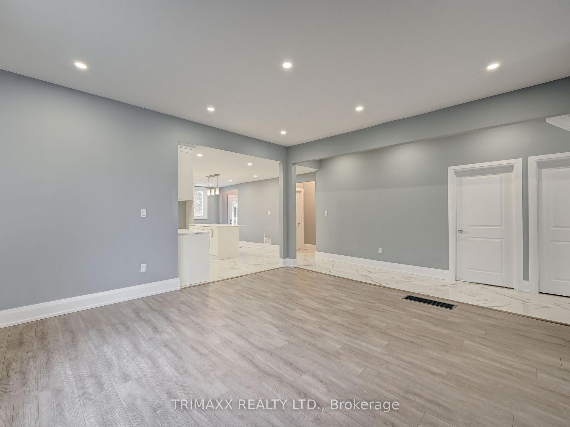 Photo 13 of 78 Livingston Avenue, Grimsby, Grimsby West — HOMEH