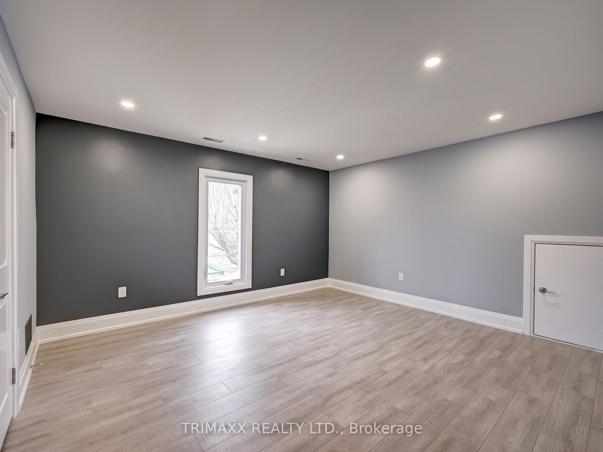 Photo 37 of 78 Livingston Avenue, Grimsby, Grimsby West — HOMEH