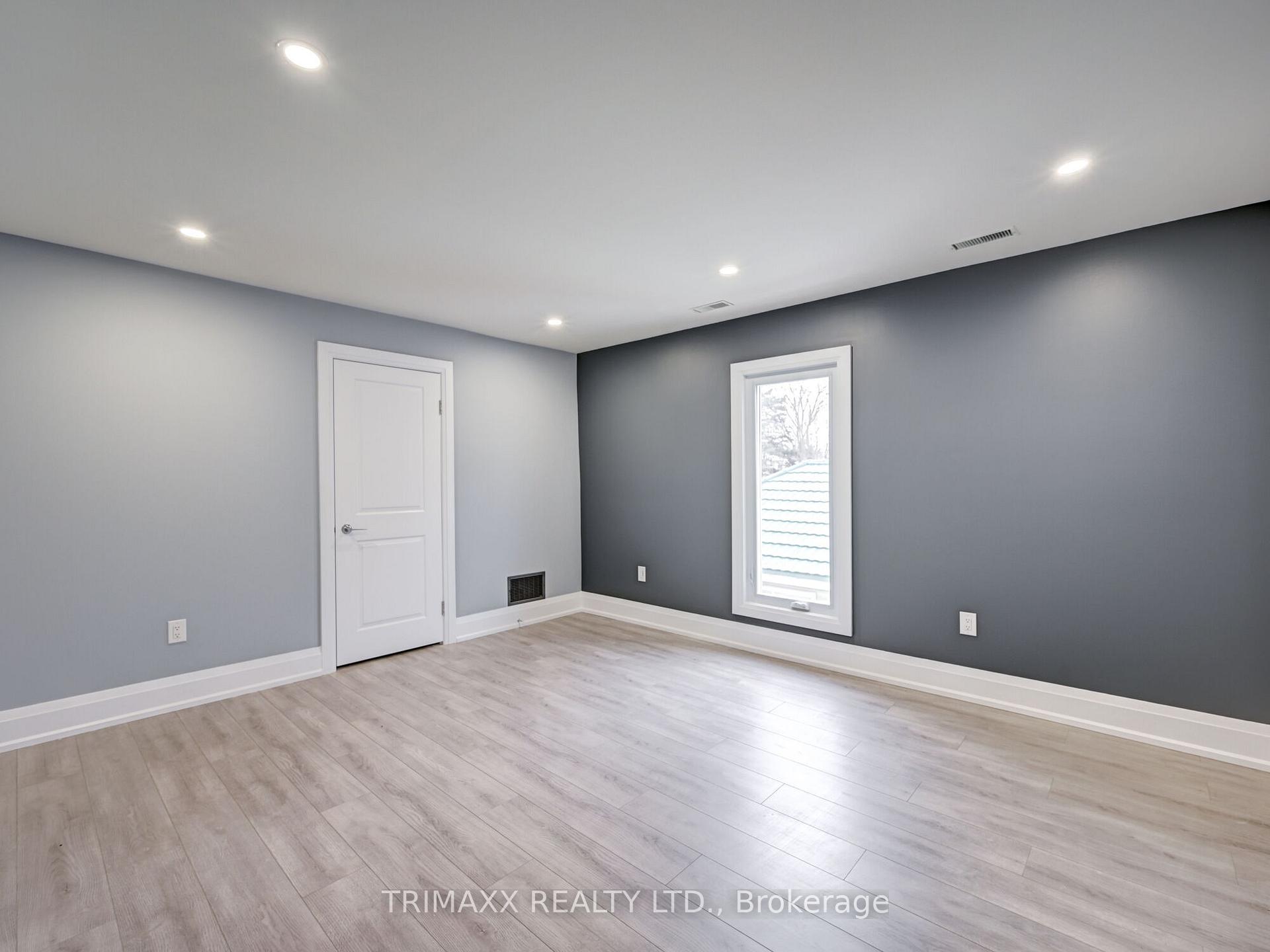 Photo 40 of 78 Livingston Avenue, Grimsby, Grimsby West — HOMEH