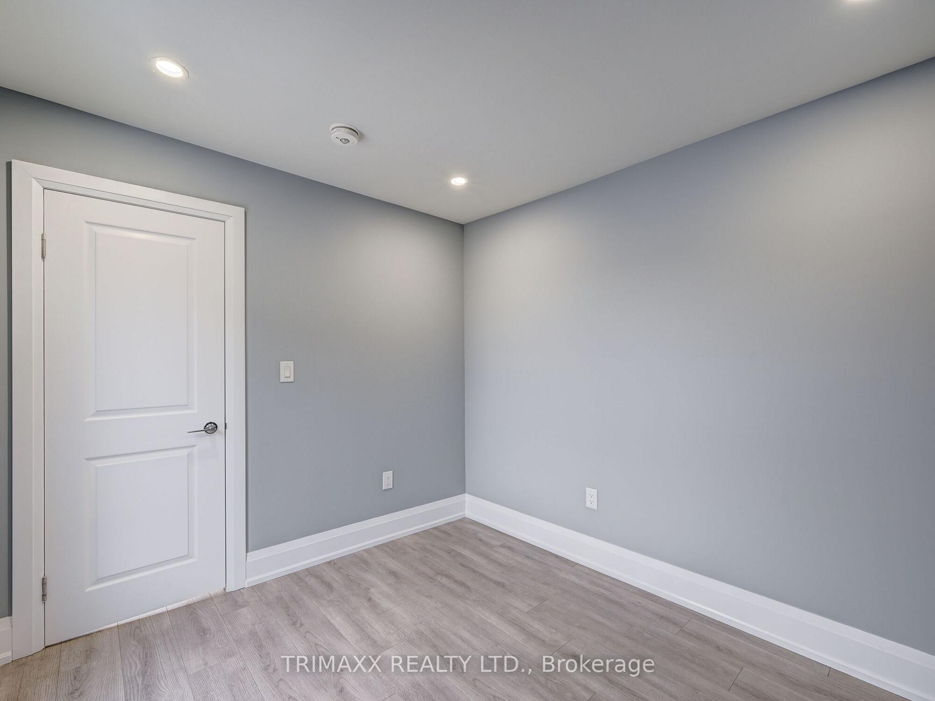 Photo 44 of 78 Livingston Avenue, Grimsby, Grimsby West — HOMEH