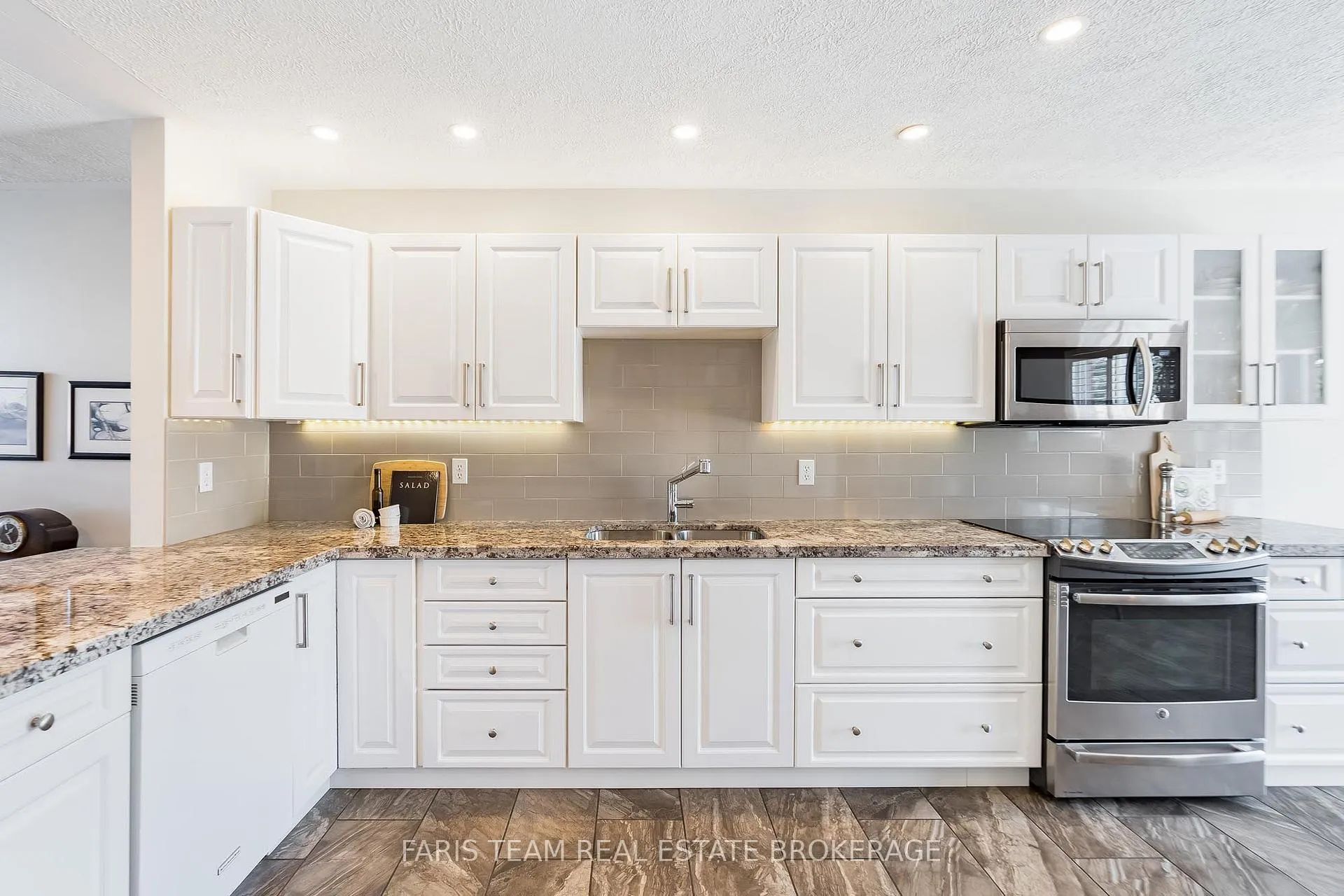 Photo 7 of Unit 4, 90 Thompsons Road, Penetanguishene — HOMEH