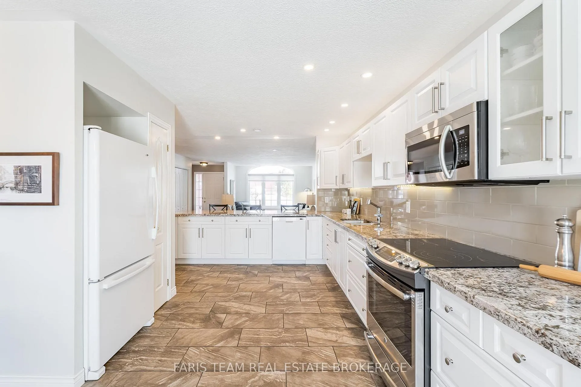 Photo 12 of Unit 4, 90 Thompsons Road, Penetanguishene — HOMEH