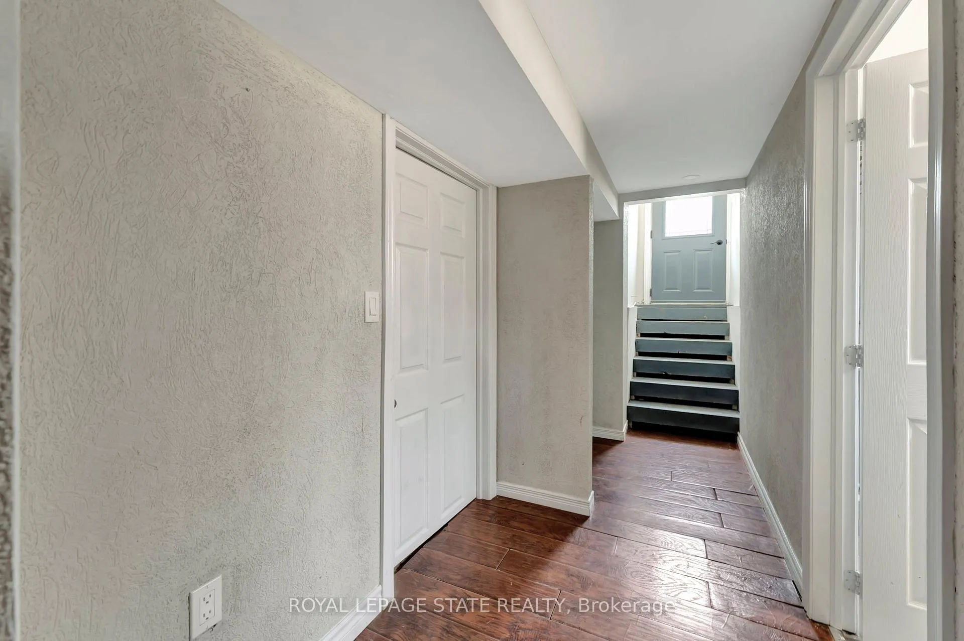 Photo 20 of 2009 Brampton Street, Hamilton, Parkview — HOMEH