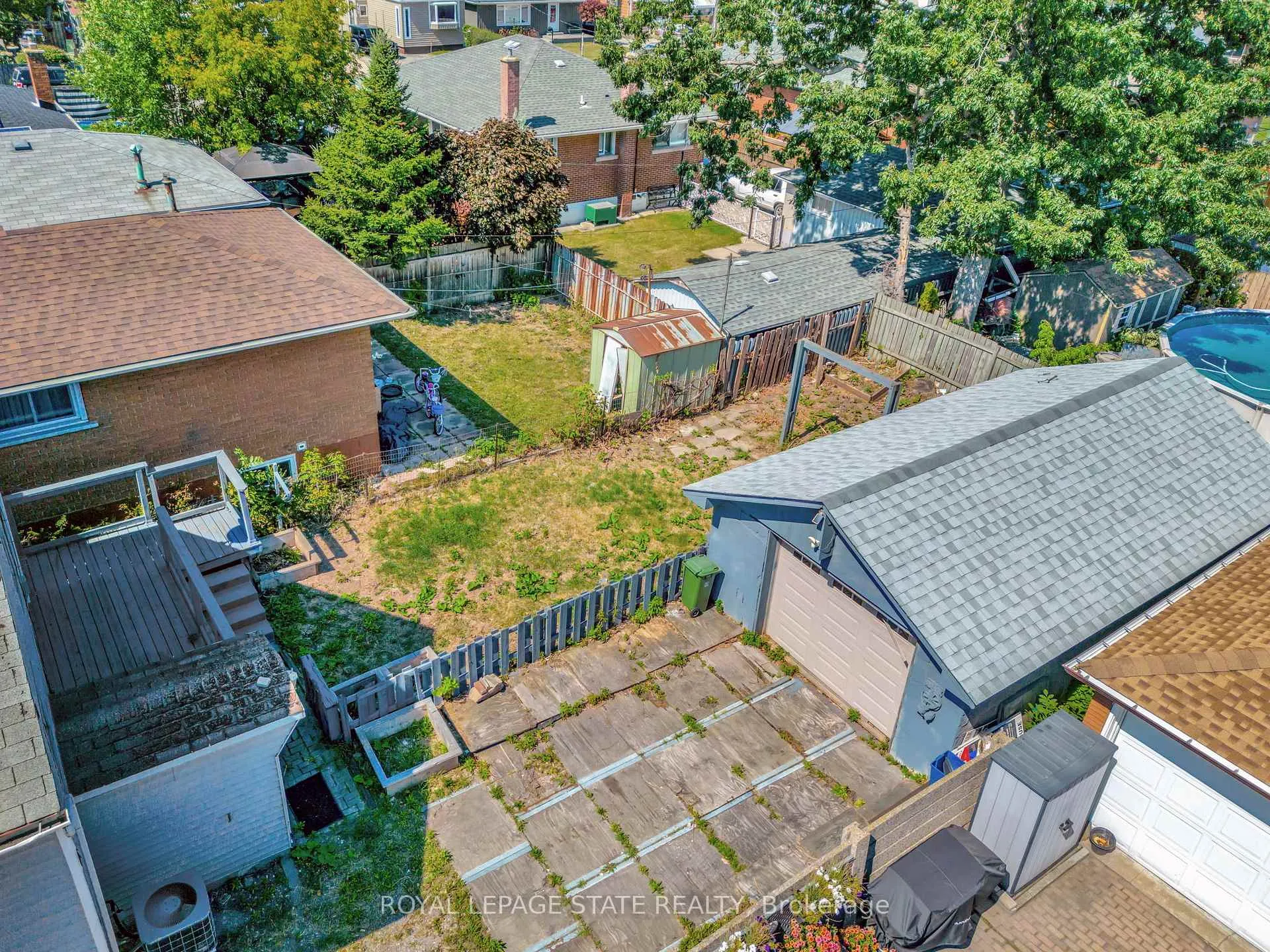 Photo 38 of 2009 Brampton Street, Hamilton, Parkview — HOMEH