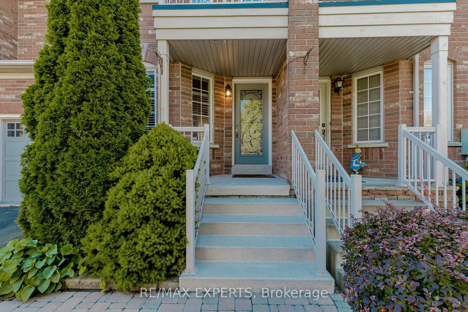 Photo 2 of 146 Laurelhurst Crescent, Vaughan, Vellore Village — HOMEH