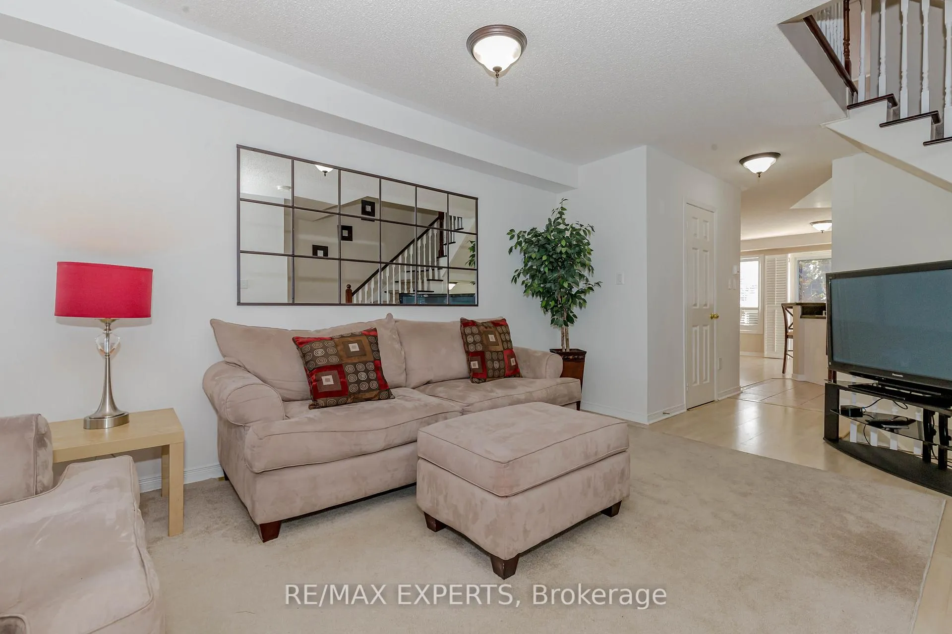 Photo 4 of 146 Laurelhurst Crescent, Vaughan, Vellore Village — HOMEH