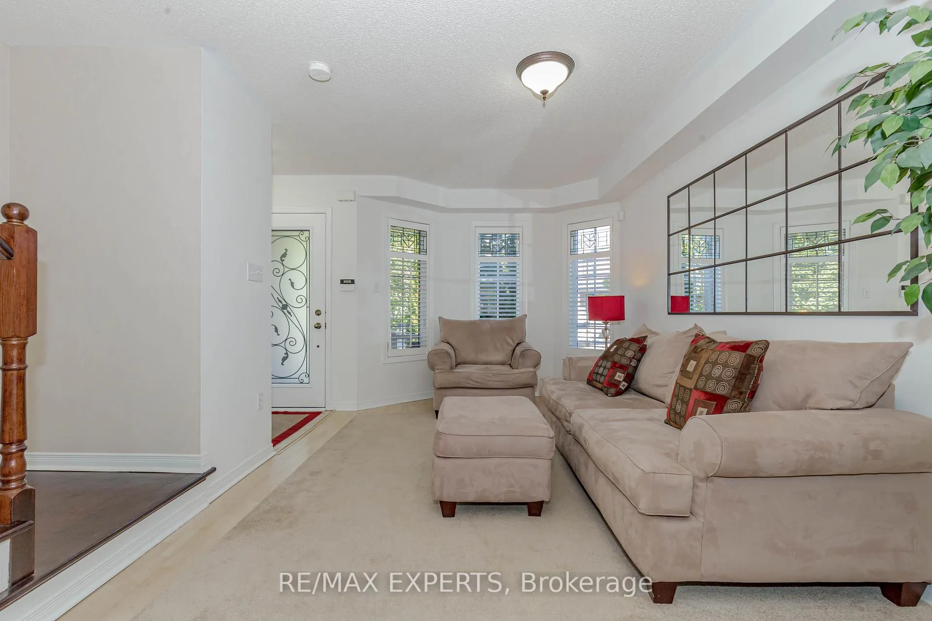 Photo 5 of 146 Laurelhurst Crescent, Vaughan, Vellore Village — HOMEH