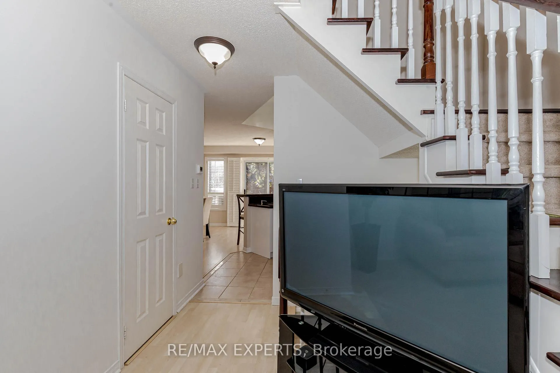 Photo 7 of 146 Laurelhurst Crescent, Vaughan, Vellore Village — HOMEH