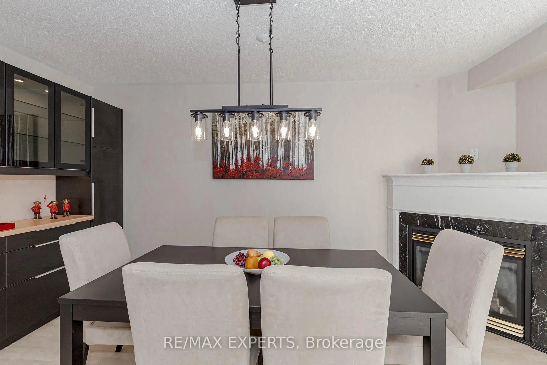 Photo 10 of 146 Laurelhurst Crescent, Vaughan, Vellore Village — HOMEH