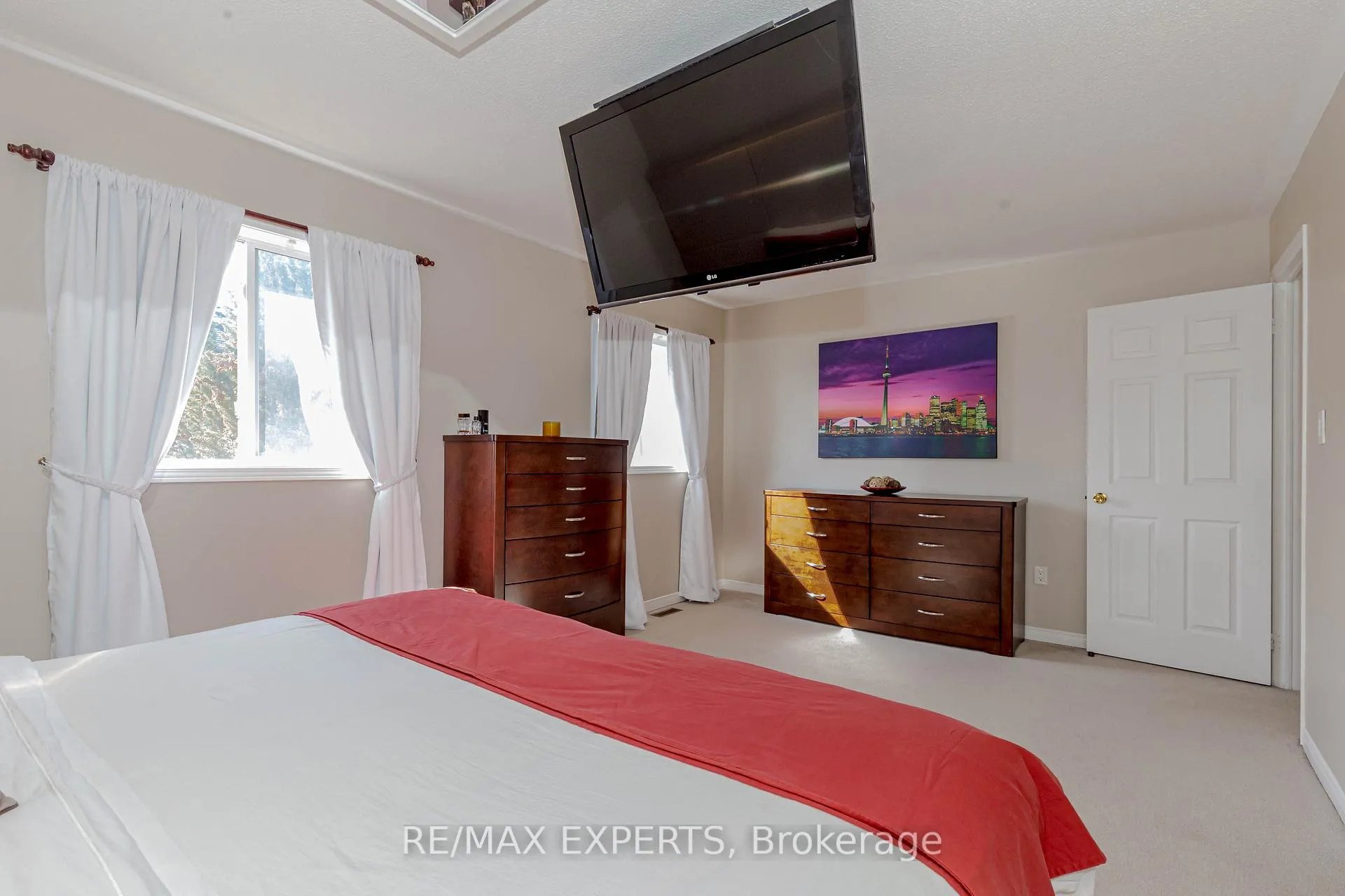 Photo 19 of 146 Laurelhurst Crescent, Vaughan, Vellore Village — HOMEH