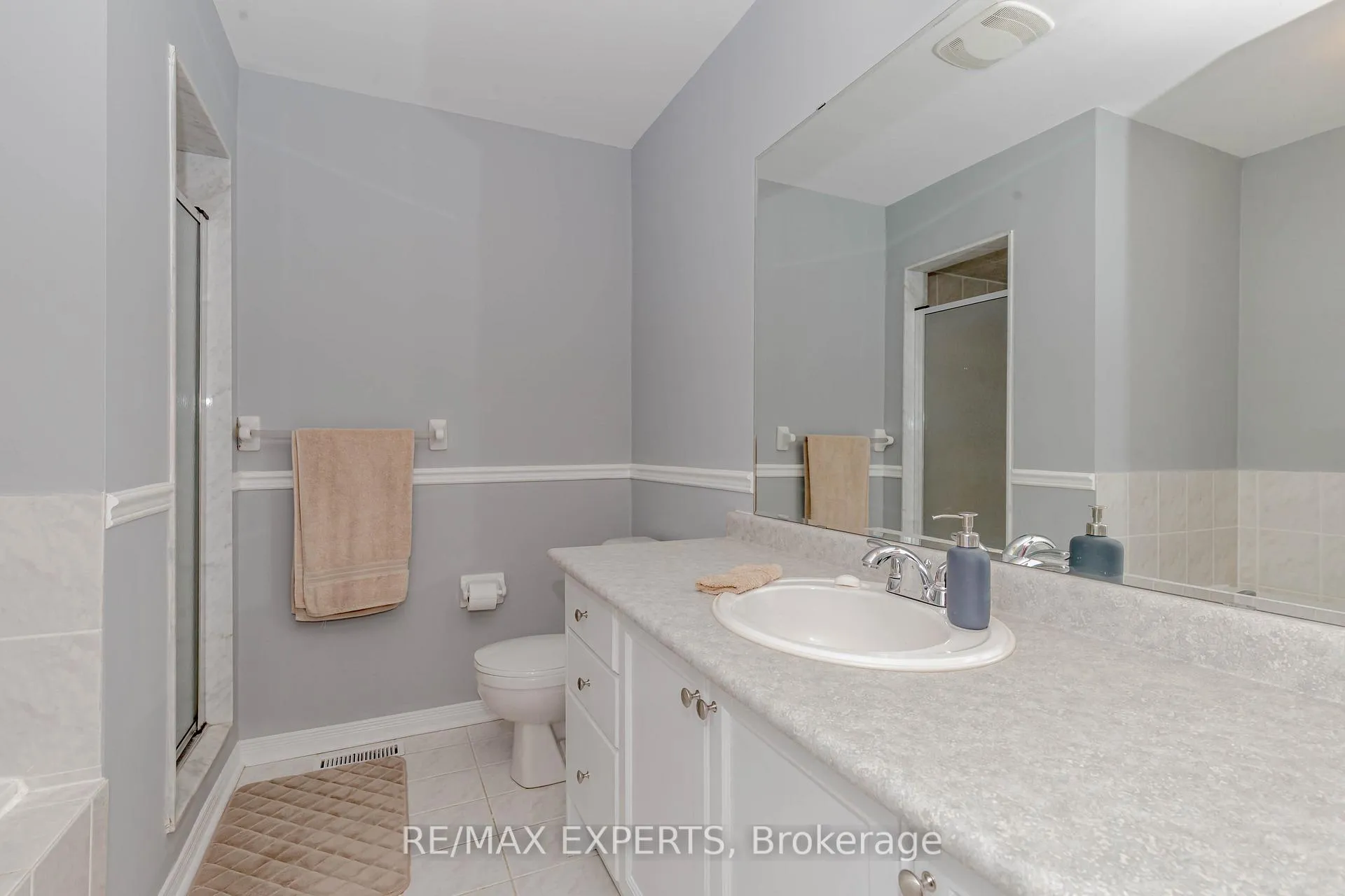 Photo 20 of 146 Laurelhurst Crescent, Vaughan, Vellore Village — HOMEH