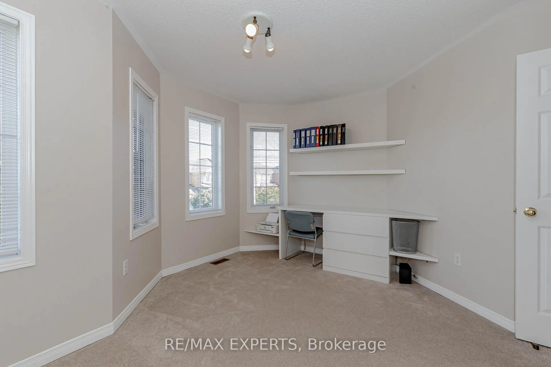 Photo 26 of 146 Laurelhurst Crescent, Vaughan, Vellore Village — HOMEH
