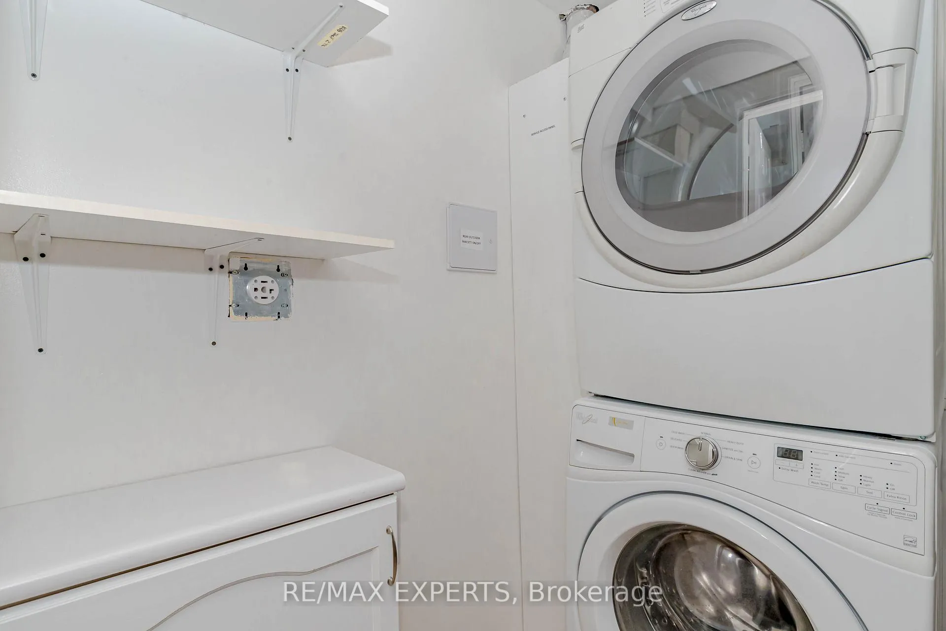 Photo 34 of 146 Laurelhurst Crescent, Vaughan, Vellore Village — HOMEH