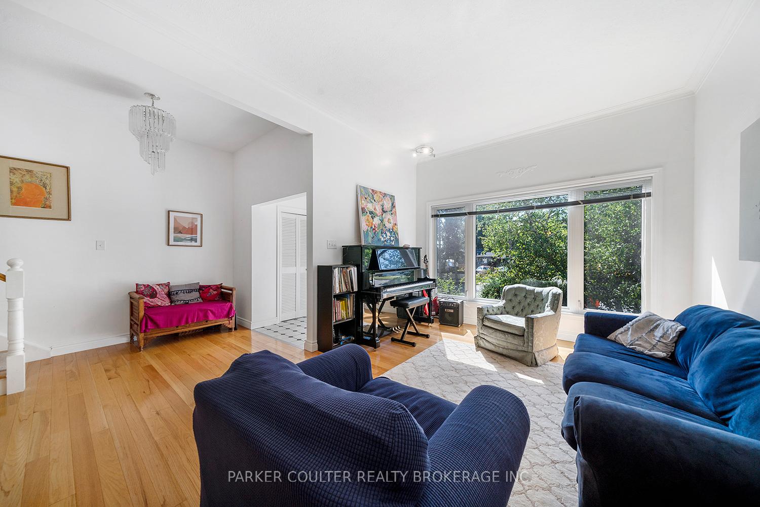 Photo 6 of 188 Napier Street, Barrie, Codrington — HOMEH