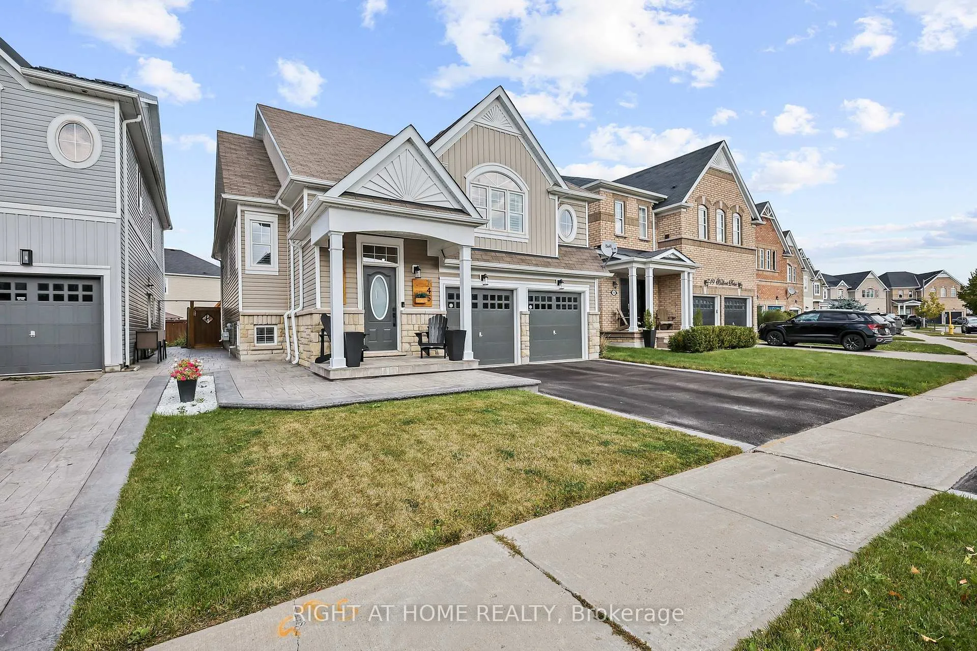 Photo 2 of 745 Halbert Drive, Shelburne — HOMEH
