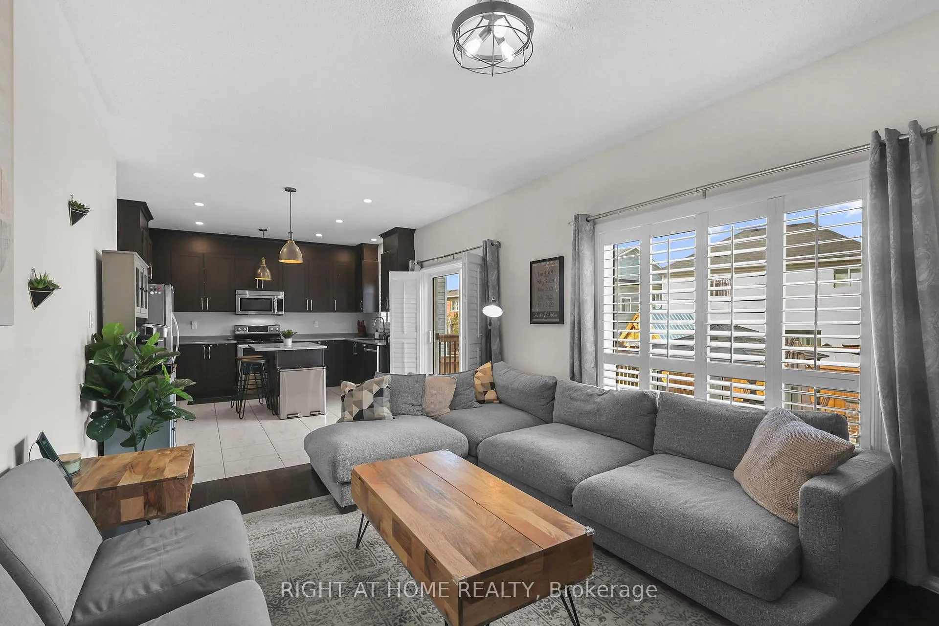 Photo 4 of 745 Halbert Drive, Shelburne — HOMEH